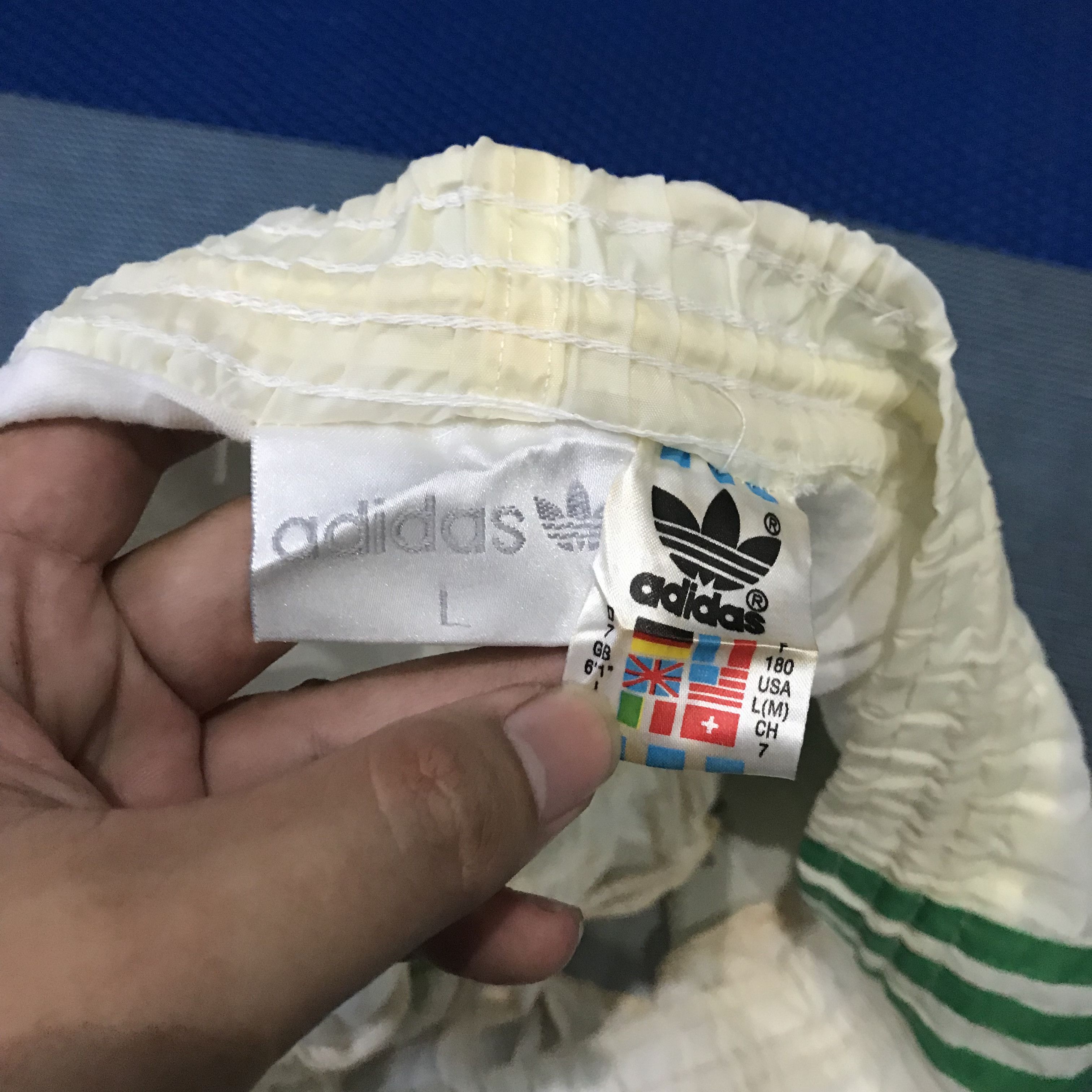 Adidas Vintage adidas Short Pants Classic white green Classic Size US 34 / EU 50 - 5 Thumbnail