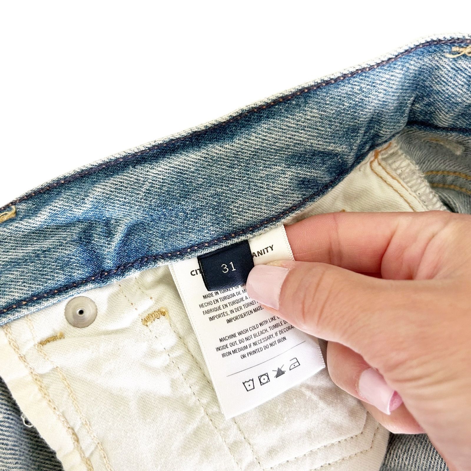 Citizens Of Humanity Citizens of Humanity Kaia Distressed Shorts Sz 31 Size 31" - 3 Thumbnail