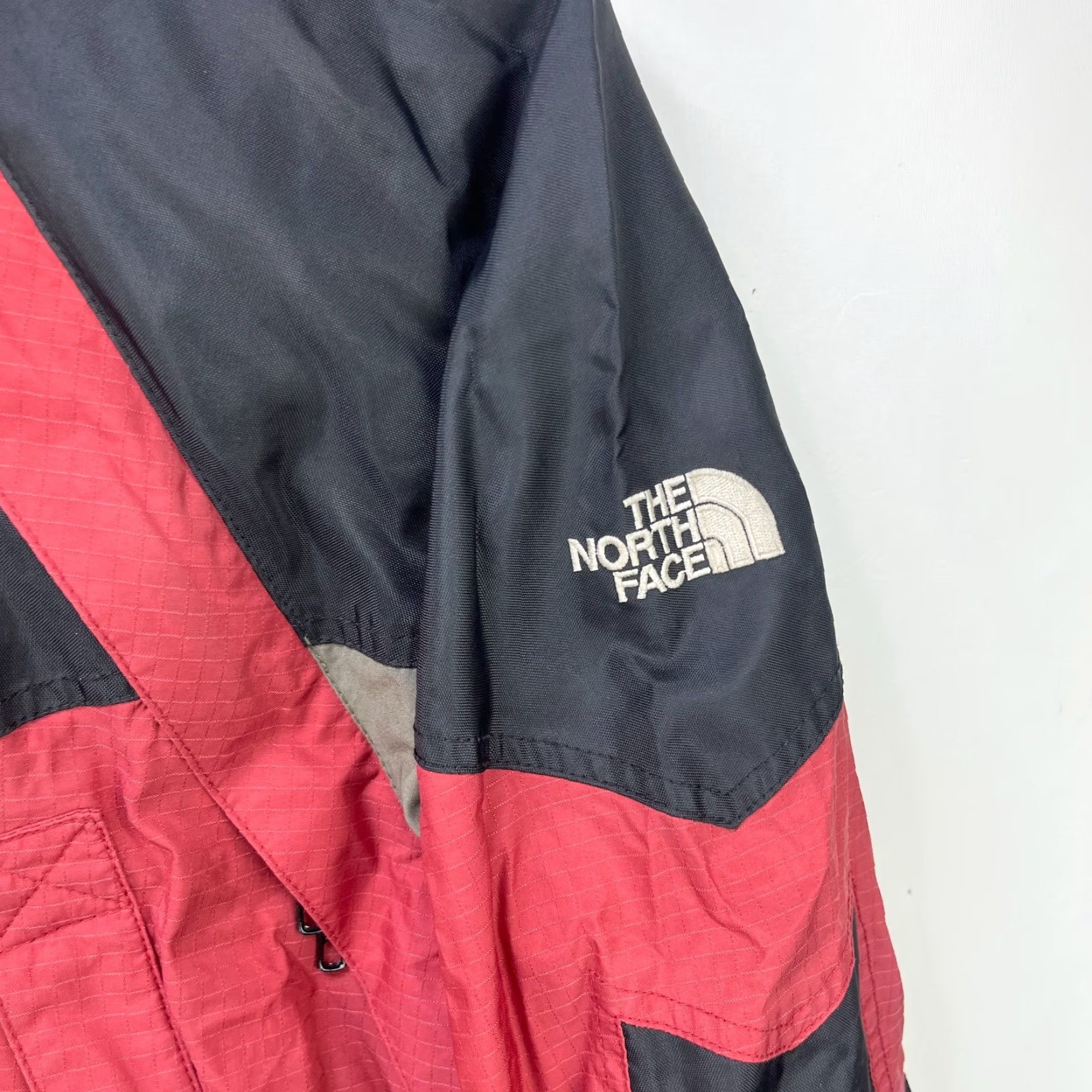 The North Face VINTAGE The North Face Jacket 90s Tech Shell Windbreaker L Red Mens Size US L / EU 52-54 / 3 - 3 Thumbnail