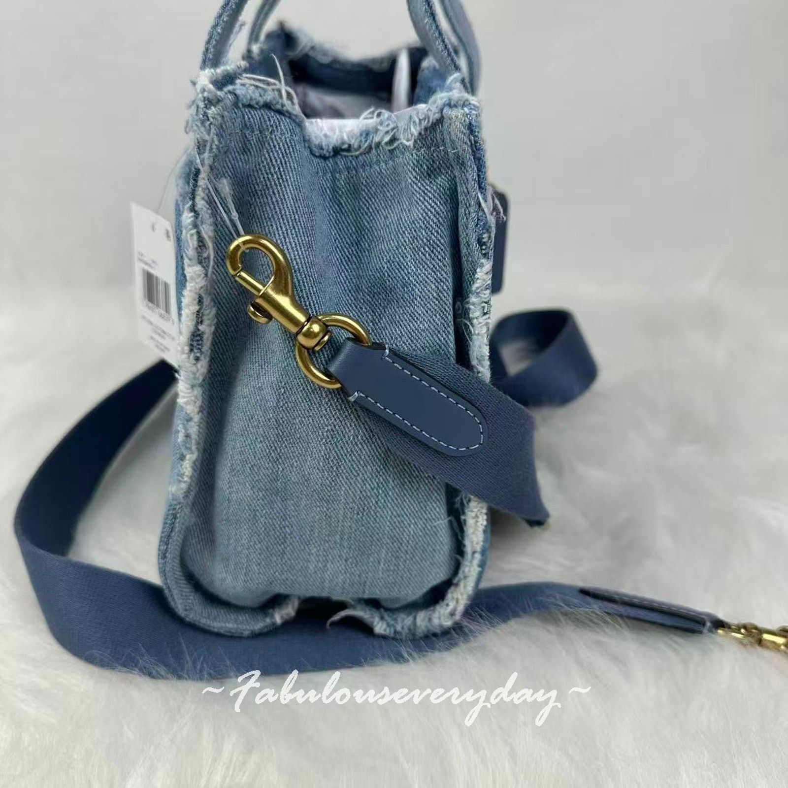 Coach Coach Cargo Tote Bag 26 Crossbody Denim Patchwork CCX13 NWT Size ONE SIZE - 5 Thumbnail