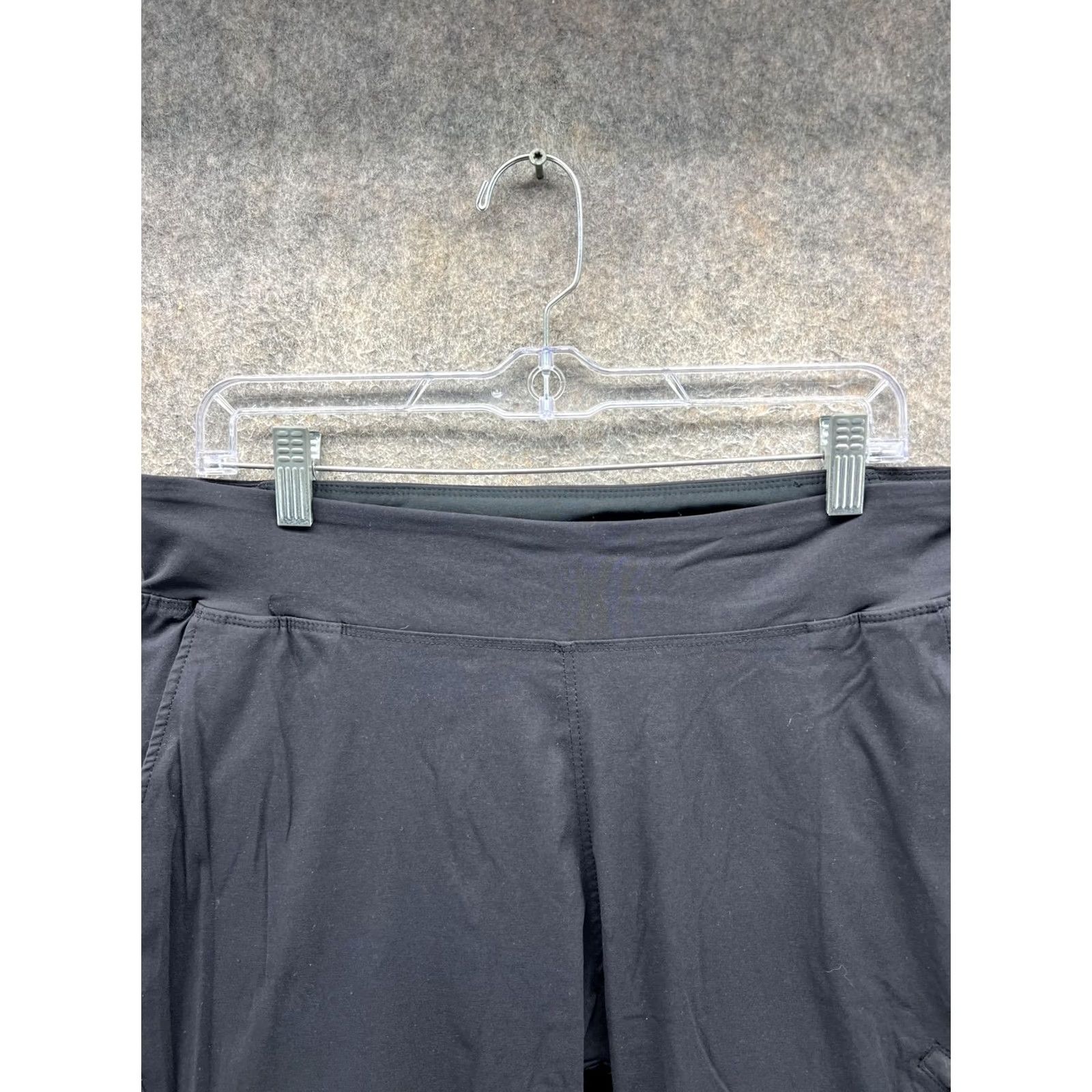 Mountain Hardwear Mountain Hardwear Pants Womens L Black Ankle Hiking Zip Pocket Stretch Size 36" / US 14 / IT 50 - 6 Thumbnail