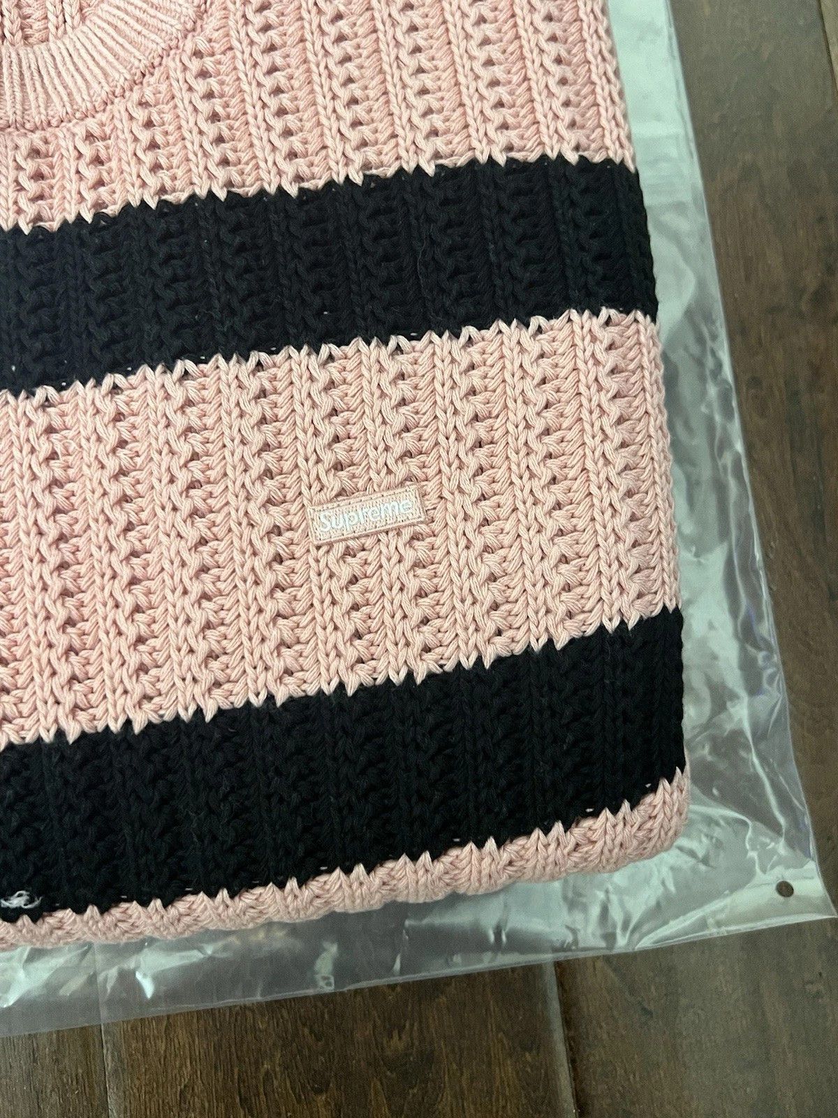 S*様 Supreme LooseGauge Stripe Small Box Supreme Loose Gauge Stripe Small Box Sweater (SS25) - $148
