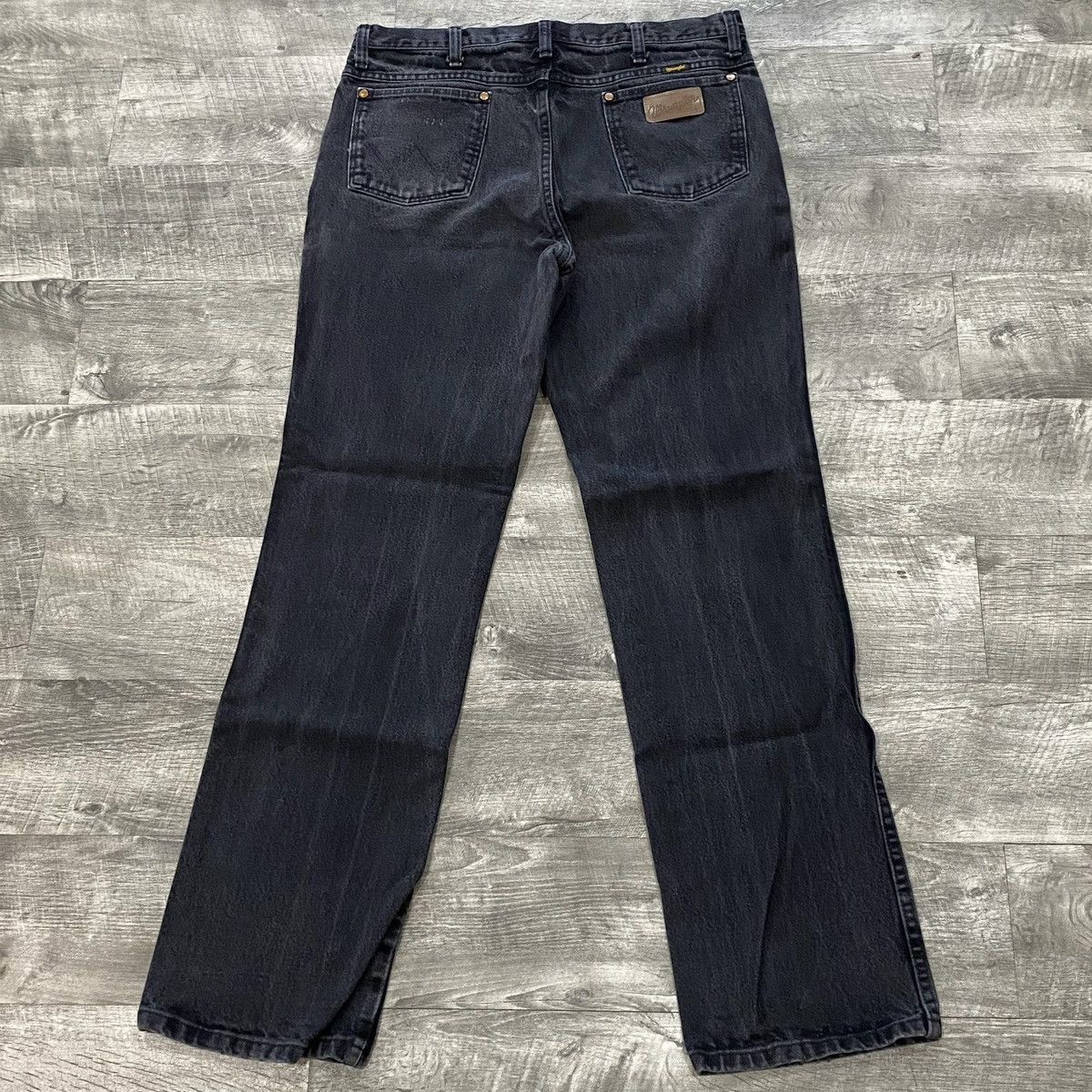 Wrangler Wrangler Black Denim jeans men size: 35x34 Size US 35 - 1 Thumbnail