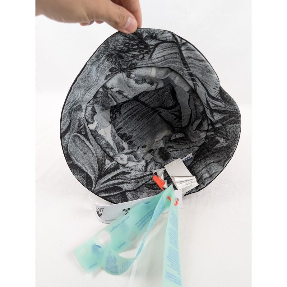 Off-White o1rshd1 Size: OS Logo Viscose Rain Cap in Black / White Size ONE SIZE - 21 Thumbnail