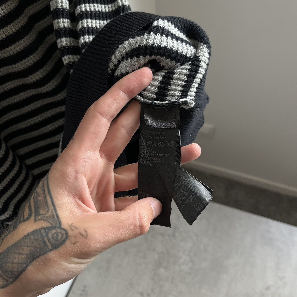 Allsaints AllSaints Black Sweater Size L Size US L / EU 52-54 / 3 - 4 Thumbnail