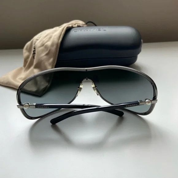 Chanel × Vintage CHANEL SUNGLASSES 4170 Rhinestone 4017 Mask RI908 Size ONE SIZE - 3 Thumbnail