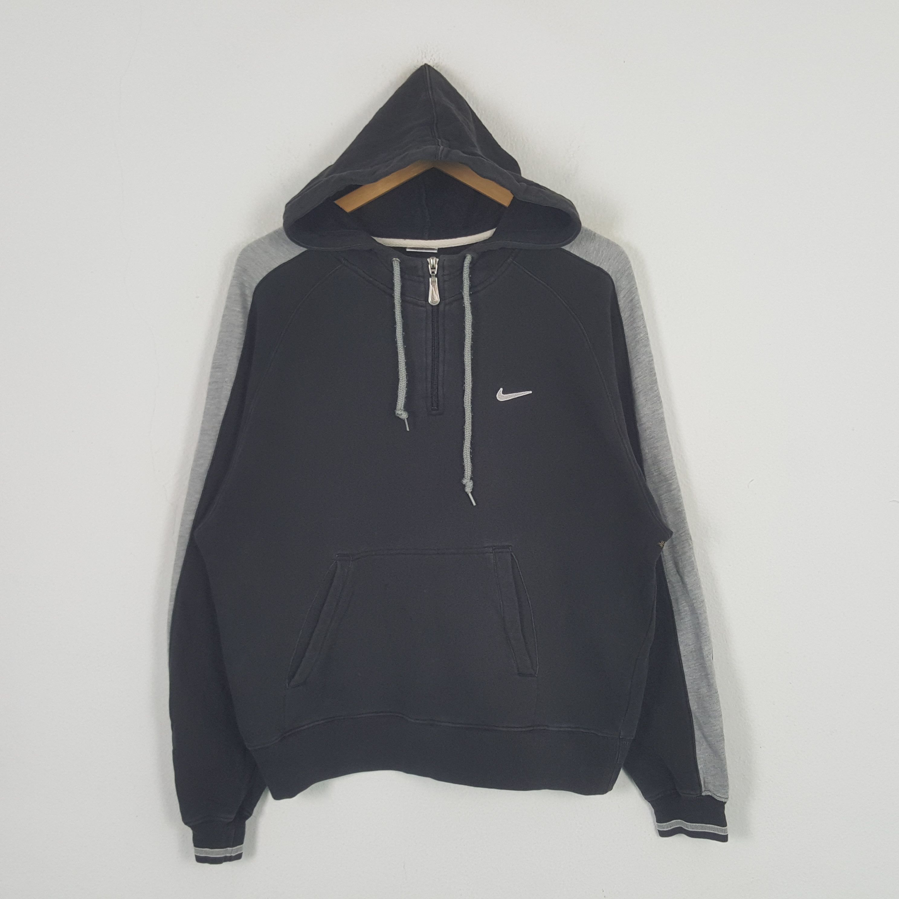Nike × Vintage Vintage Nike Small Swoosh Outdoor Hoodies C288N25 Size US M / EU 48-50 / 2 - 1 Thumbnail