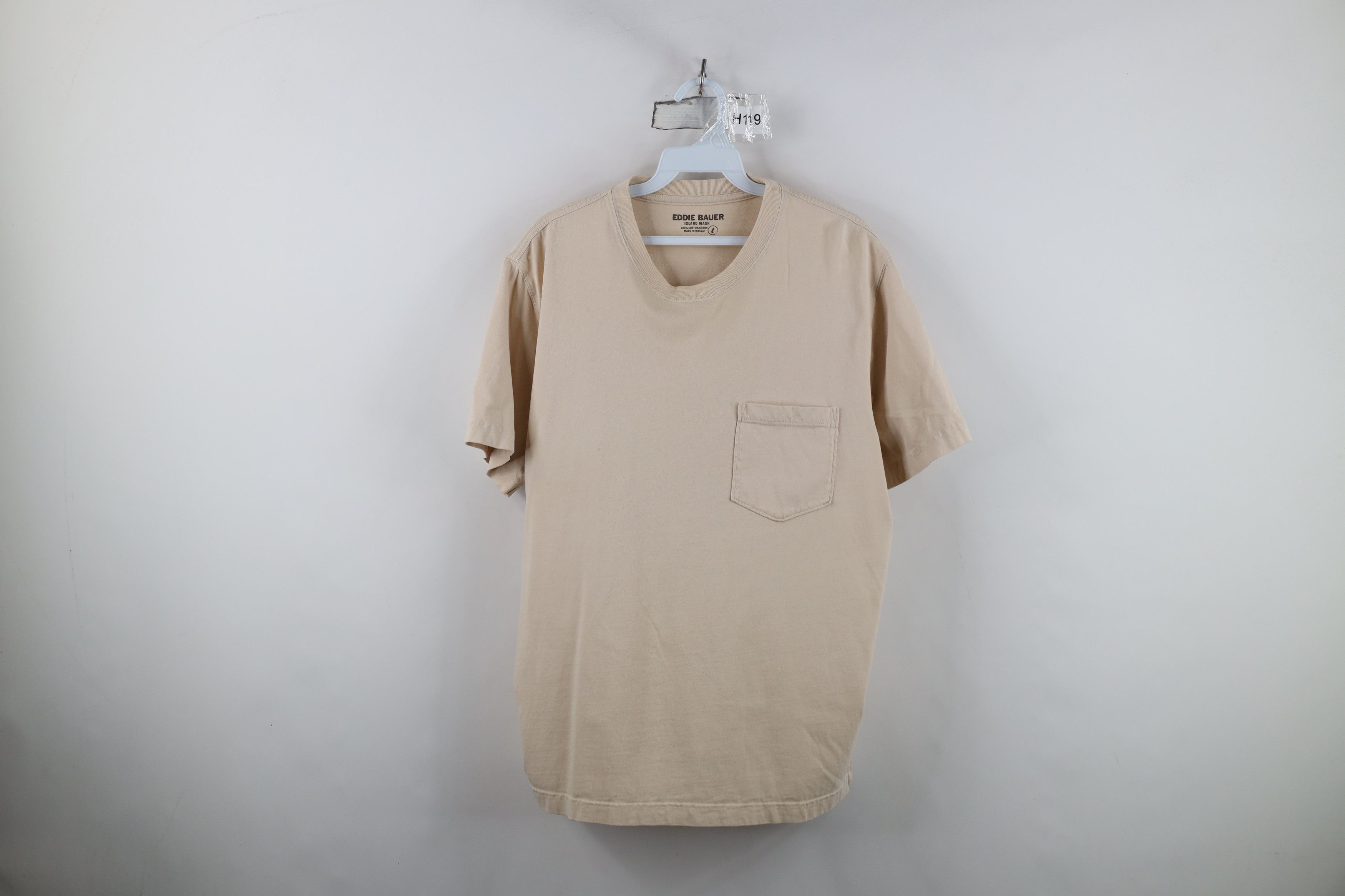 Eddie Bauer Vintage Y2K Eddie Bauer Stonewash Pocket T-Shirt Beige Size US L / EU 52-54 / 3 - 1 Thumbnail