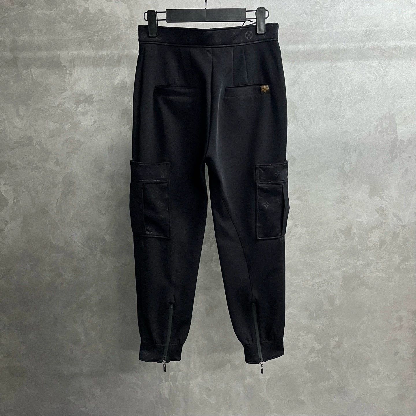 Louis Vuitton louis vuitton black cargo pants size 36 Size US 36 / EU 52 - 3 Thumbnail
