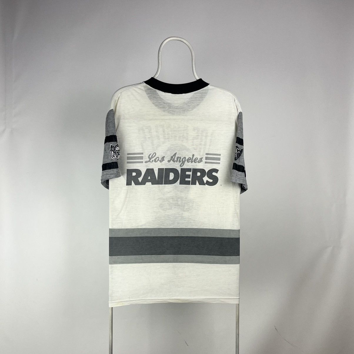 NFL Vintage NFL Los Angeles Raiders tshirt 80s size Large Size US L / EU 52-54 / 3 - 2 Thumbnail