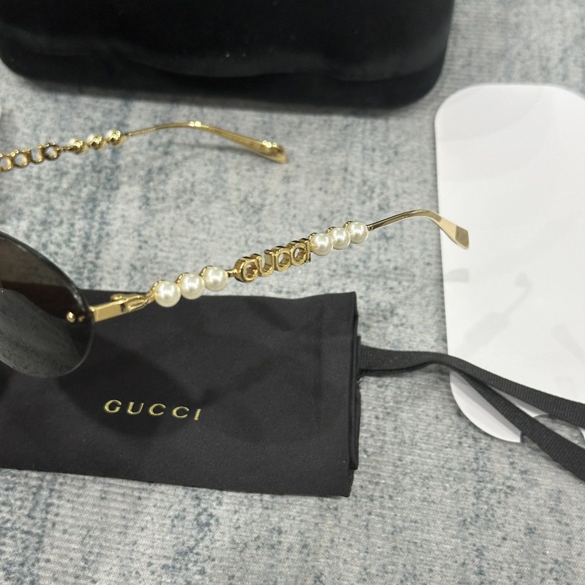Gucci GUCCI GG1922S 001 SUNGLASSES Size ONE SIZE - 4 Thumbnail