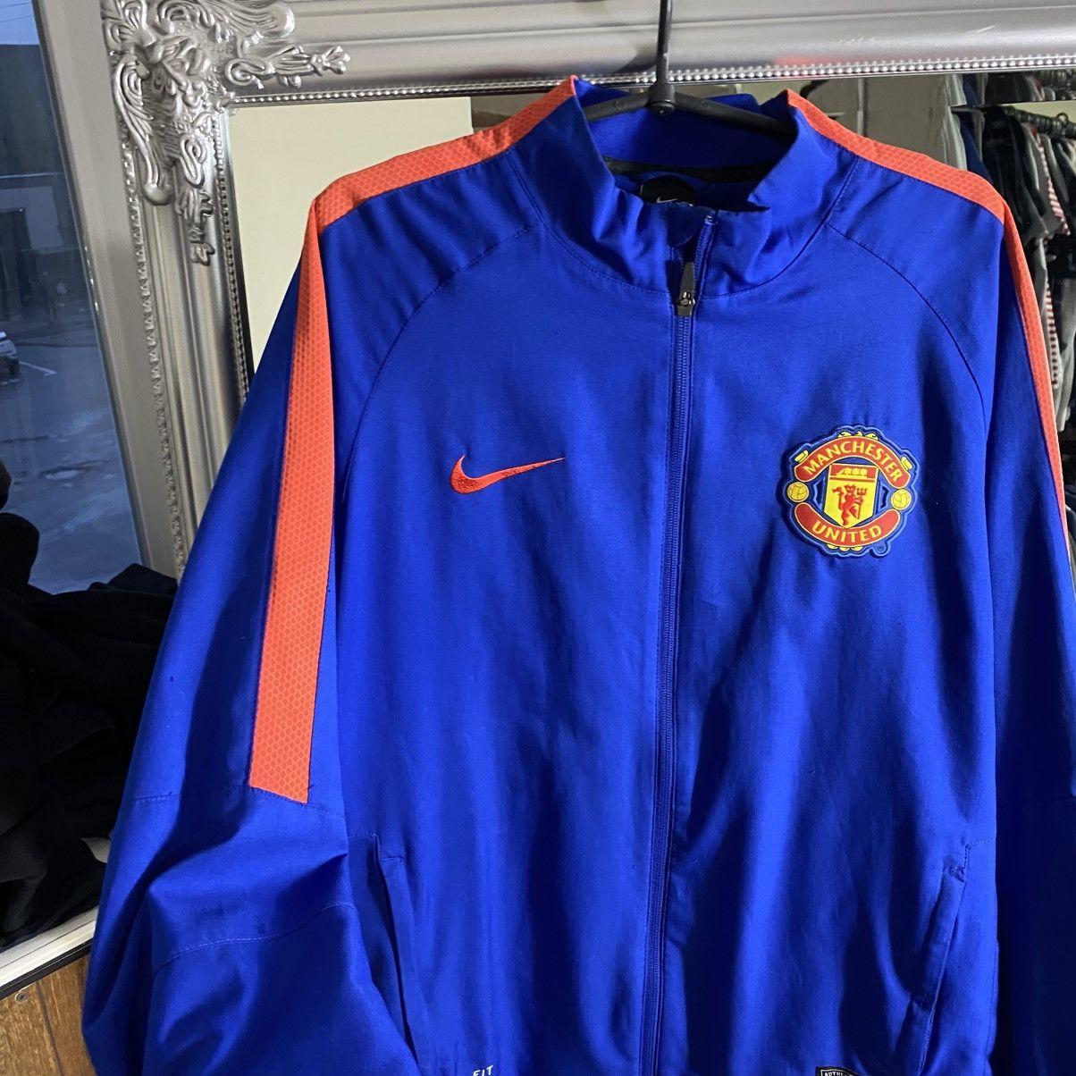 Nike Nike Manchester United Zip Up Track Jacket Official Size US L / EU 52-54 / 3 - 3 Thumbnail