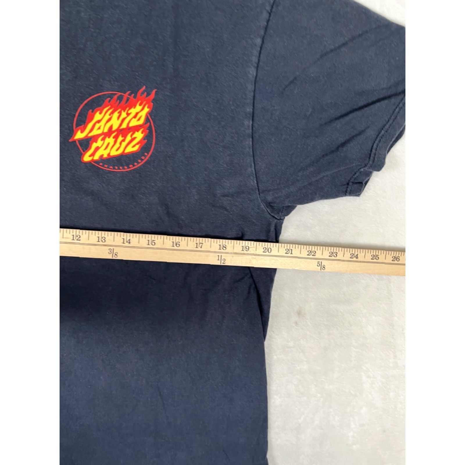 Vintage VINTAGE Santa Cruz T-Shirt Blue L Men Short Sleeve Crew Neck Logo 90s 00s Beach Skateboard OG faded Size US L / EU 52-54 / 3 - 5 Thumbnail