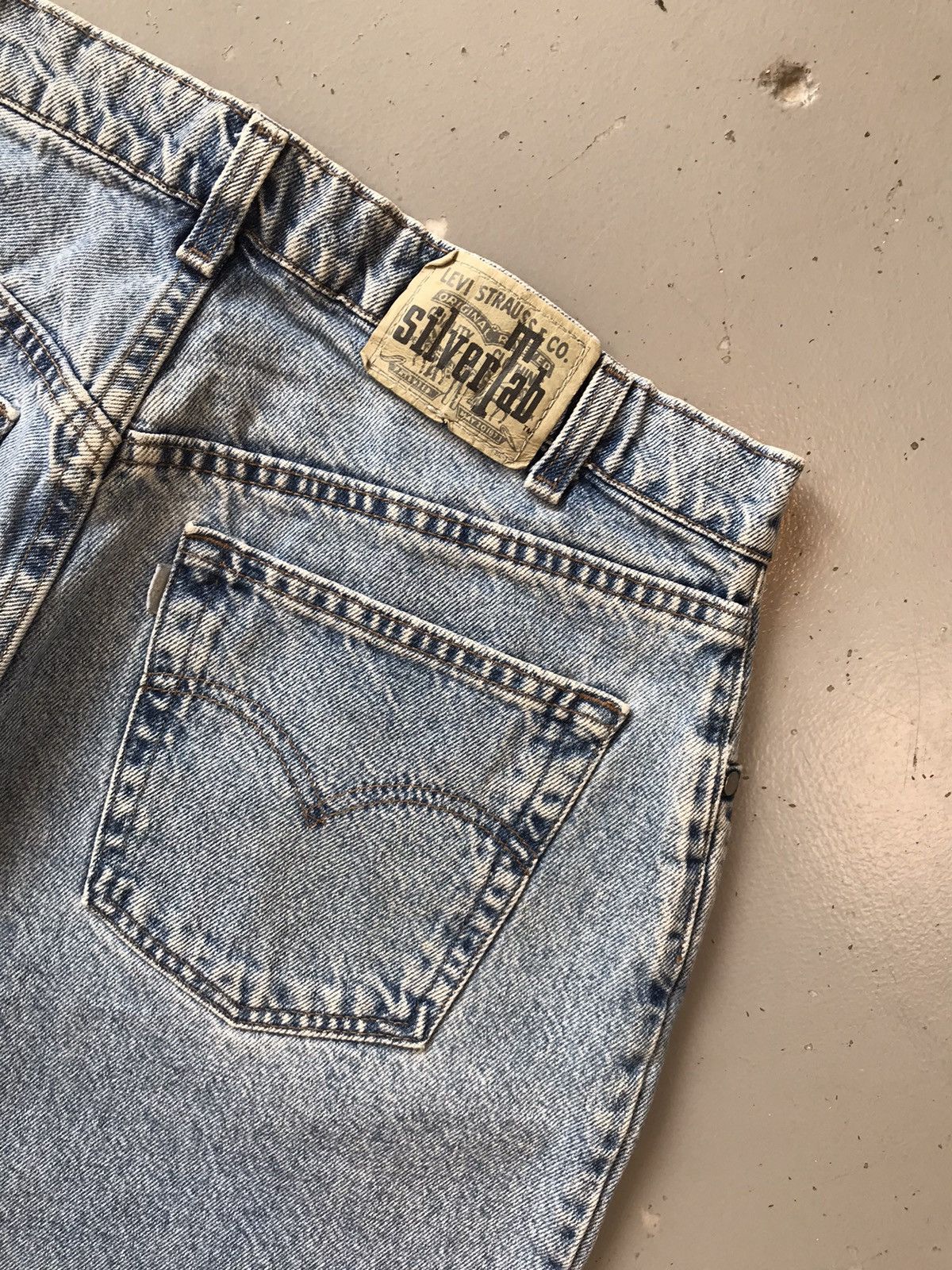 Levi's × Vintage Vintage Levi’s Strauss & co. silver tab denim jort Size US 34 / EU 50 - 10 Thumbnail