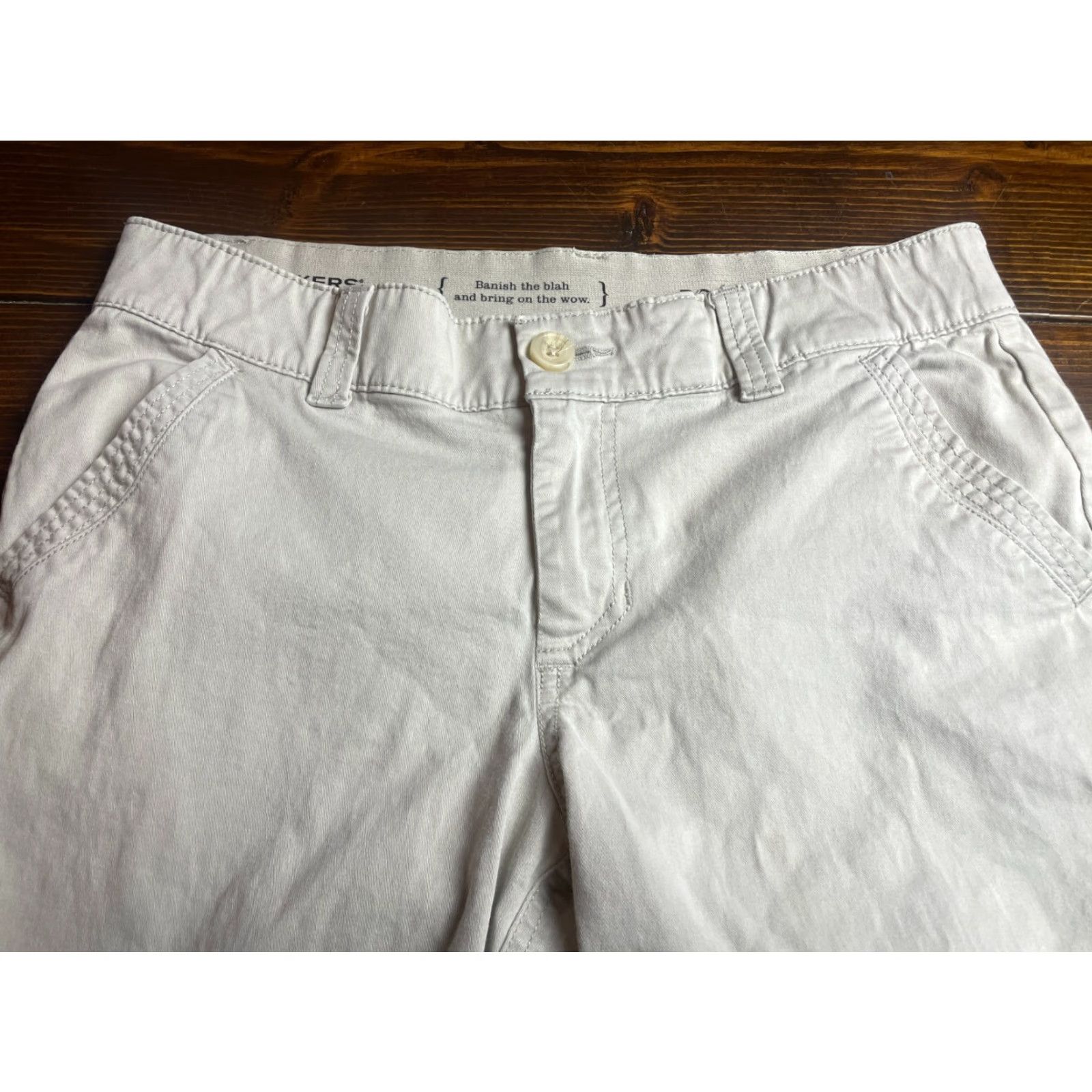 Dockers DOCKERS Pants Women 8 Tall Capri Straight Leg Casual Brown Tan Capris Regular Inseam 17.5" 32" Waist Girls? No. Size 30" / US 8 / IT 44 - 3 Thumbnail