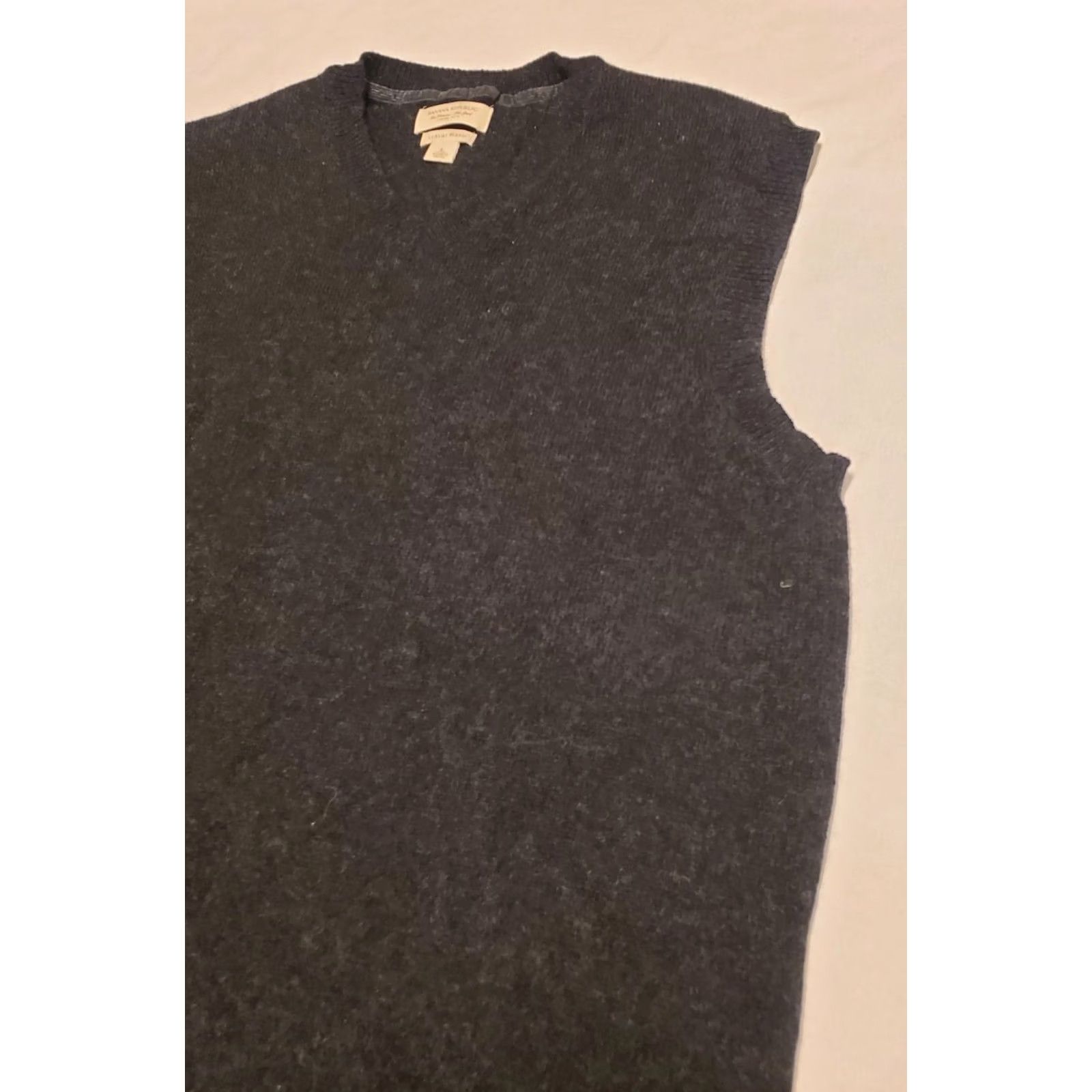 Banana Republic Banana Republic Vest Mens L Dark Gray Angora Cashmere Cotton Knit V-Neck Sleeveless Regular Fit Wool Blend Luxury Size US L / EU 52-54 / 3 - 5 Thumbnail