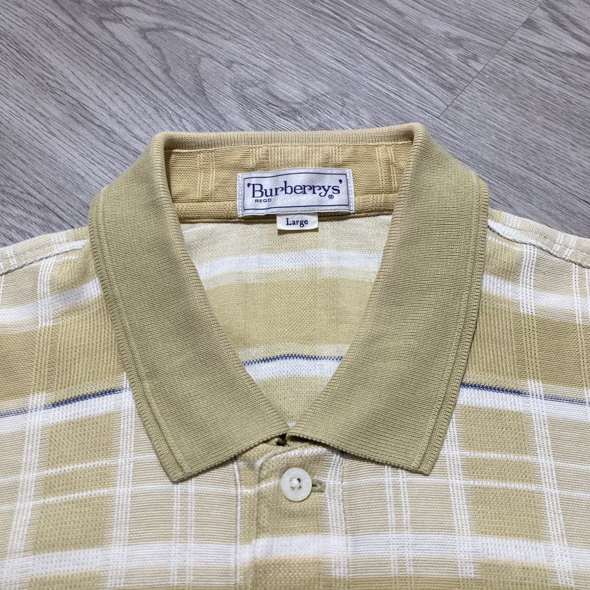 Burberry 1990s Vintage Burberrys Nova Check Pocket Polo Tshirt Luxury Size US L / EU 52-54 / 3 - 15 Thumbnail