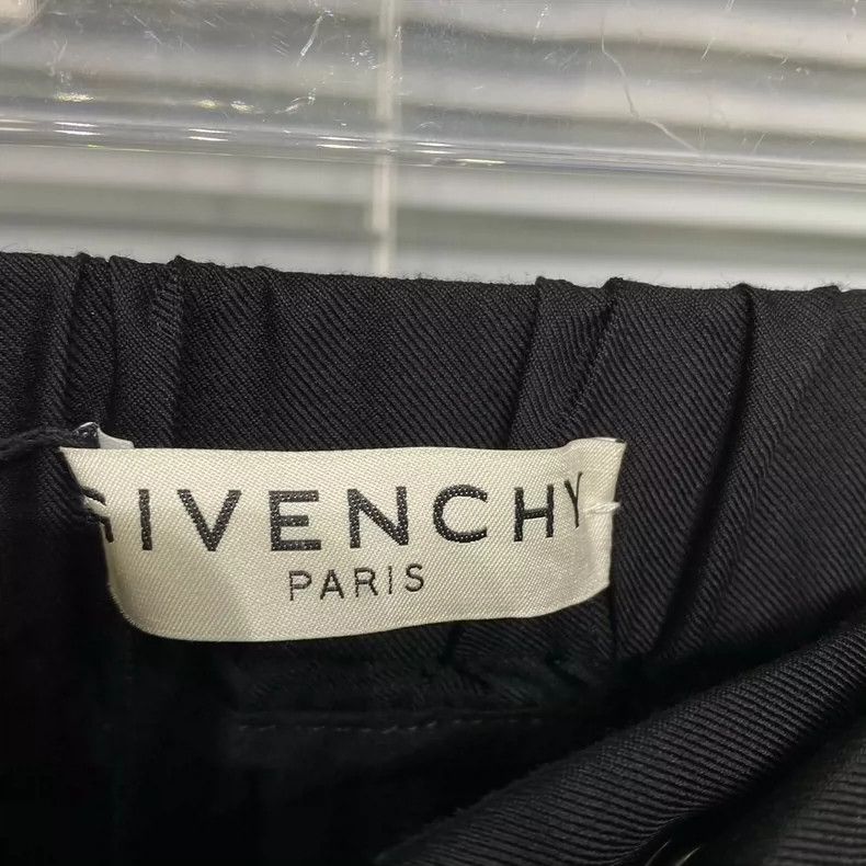 Givenchy Givenchy Size 46Cargo pants, casual trousers, multiple pock Size US 31 - 6 Thumbnail