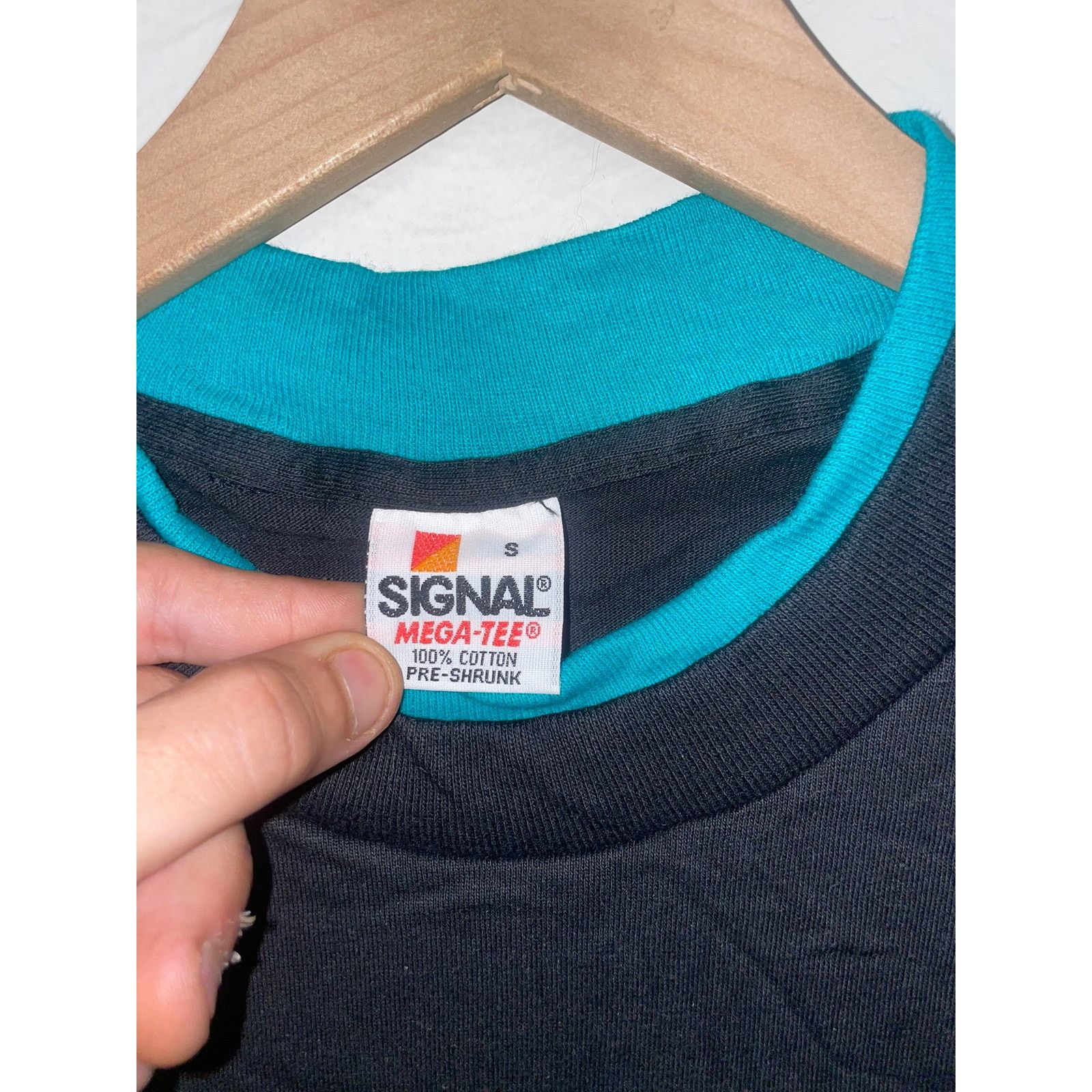 Vintage 90s Vintage Signal Mega-Tee Black Teal Shirt Blank VTG Small Size US S / EU 44-46 / 1 - 6 Thumbnail