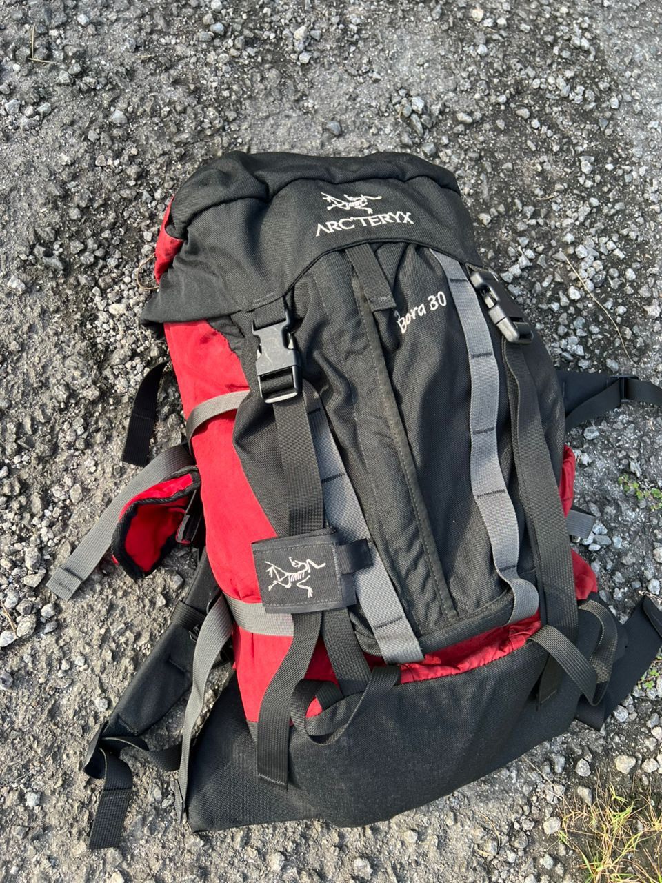 Arc'teryx Vintage Arc'teryx Bora 30 backpack | Grailed