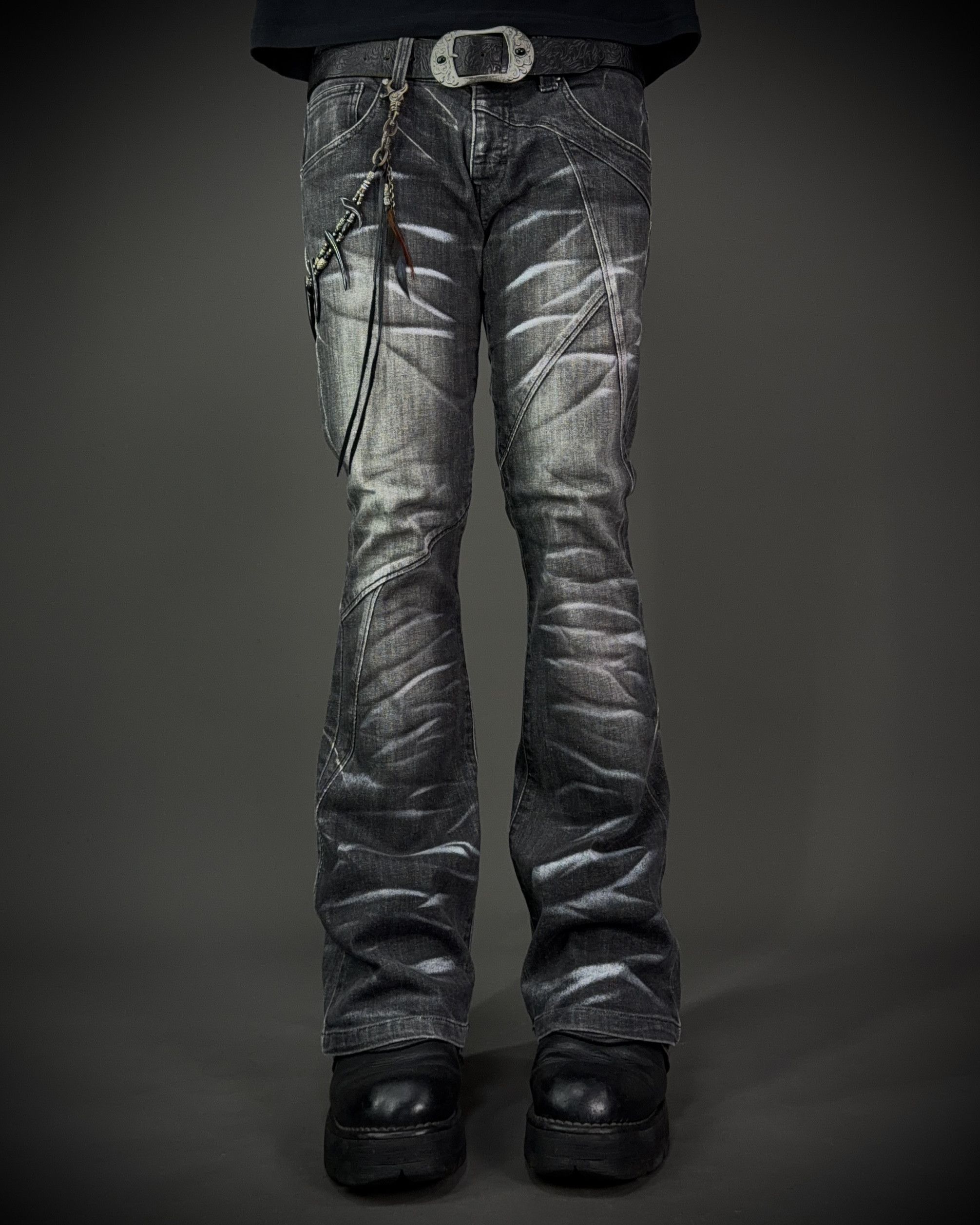 Tornado Mart Tornado Mart Black Whiskered Faded Flared Denim Size US 33 - 1 Thumbnail