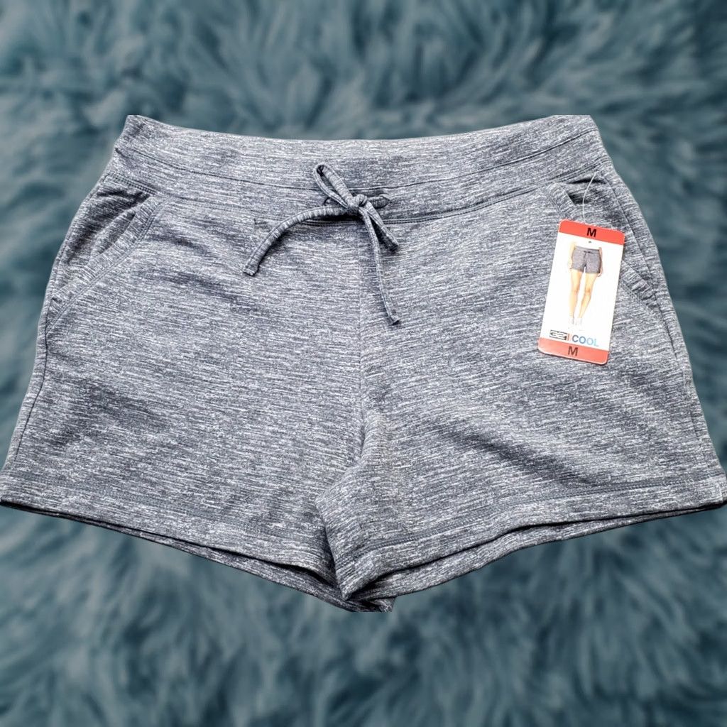 Vintage 32 Degree Cool Fleece Shorts Womens M Gray Stretch Drawstring Pockets -- Adult Womens, Regular, Summer, Activewear Size 32" / US 10 / IT 46 - 1 Thumbnail