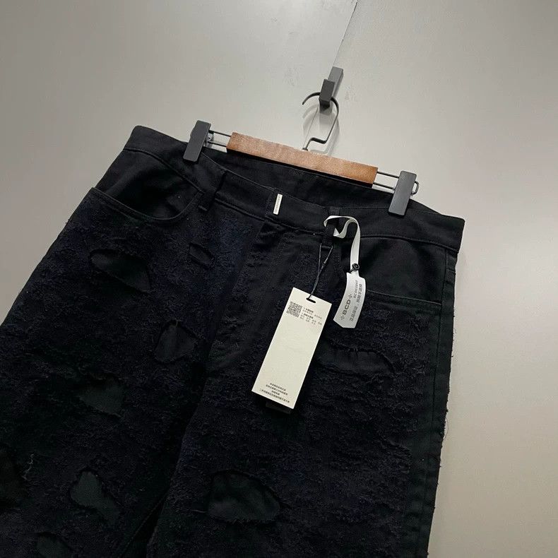 Givenchy Givenchy Black Ripped Denim Pants, official price 13500 Size US 36 / EU 52 - 3 Thumbnail