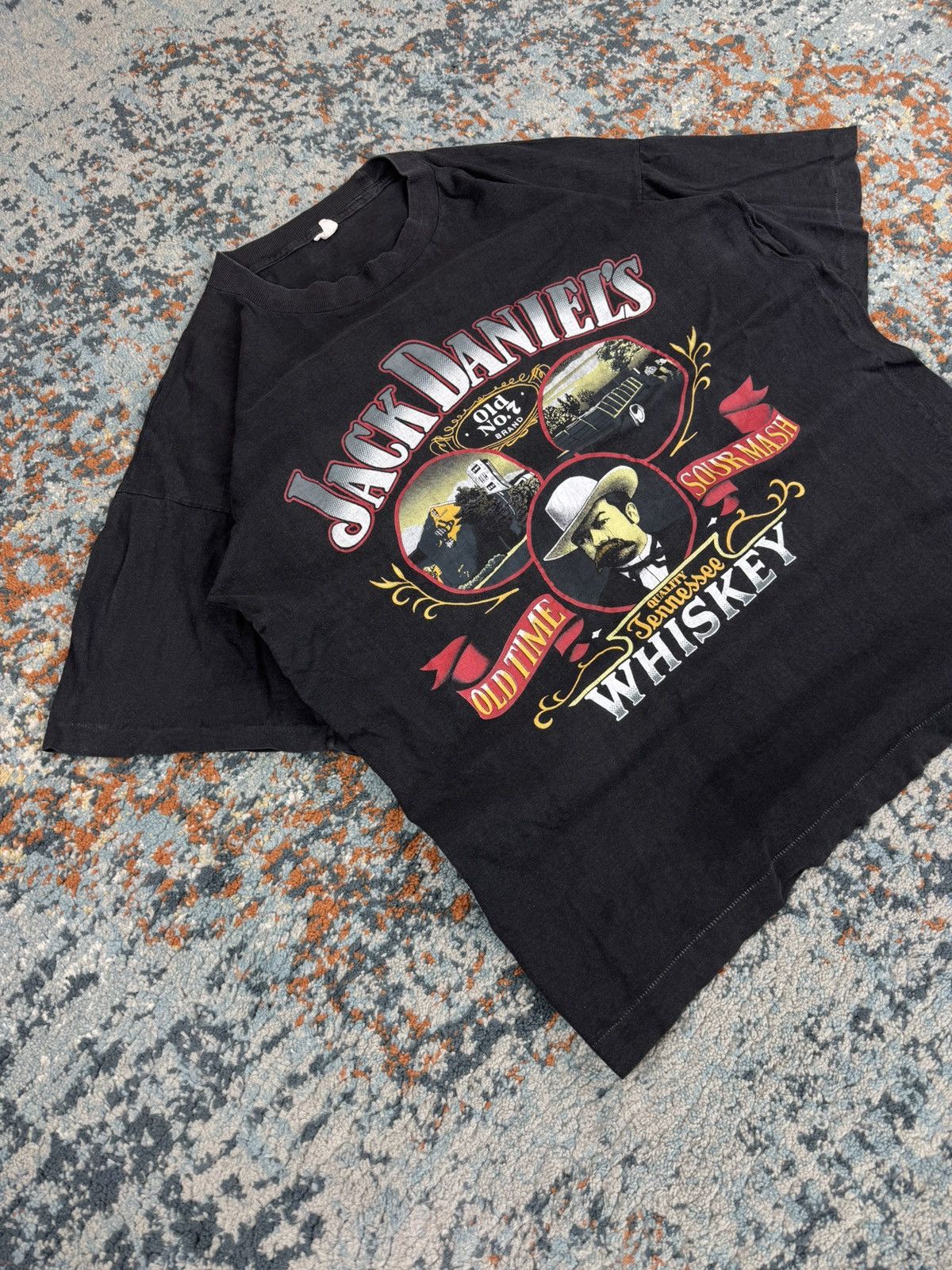Vintage Vintage 90s Jack Daniels whiskey 3d emblem style graphic tee Size US XL / EU 56 / 4 - 2 Thumbnail