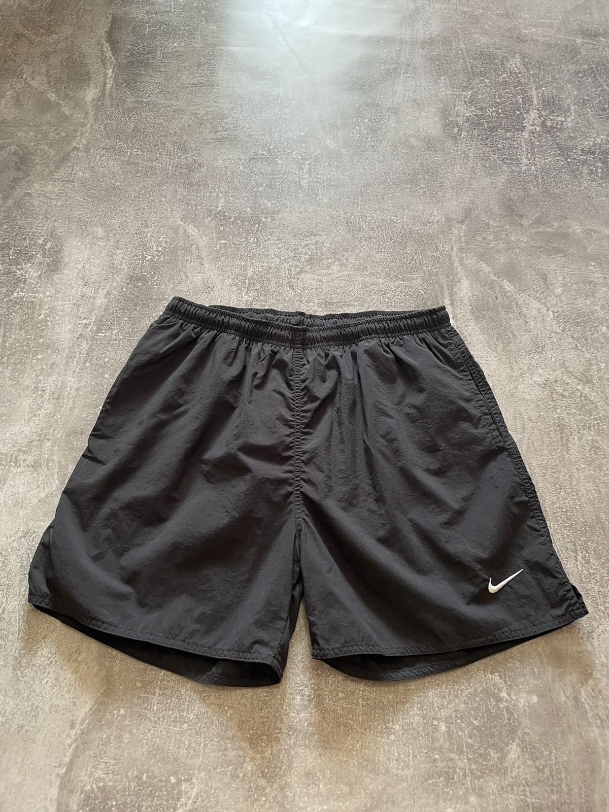 Nike × Vintage Vintage Nike Big Swoosh Shorts 90s Size US 32 / EU 48 - 1 Thumbnail