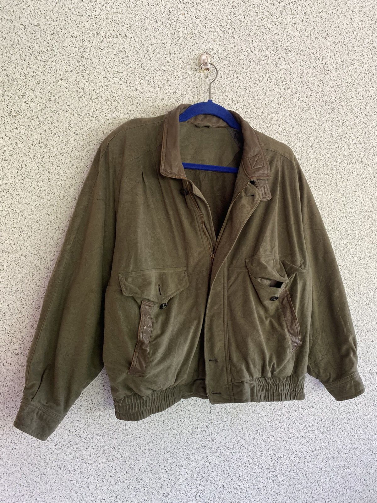 Japanese Brand Vintage Olive Utility Bomber Jacket w/ Leather Trim Size L / US 10 / IT 46 - 2 Thumbnail