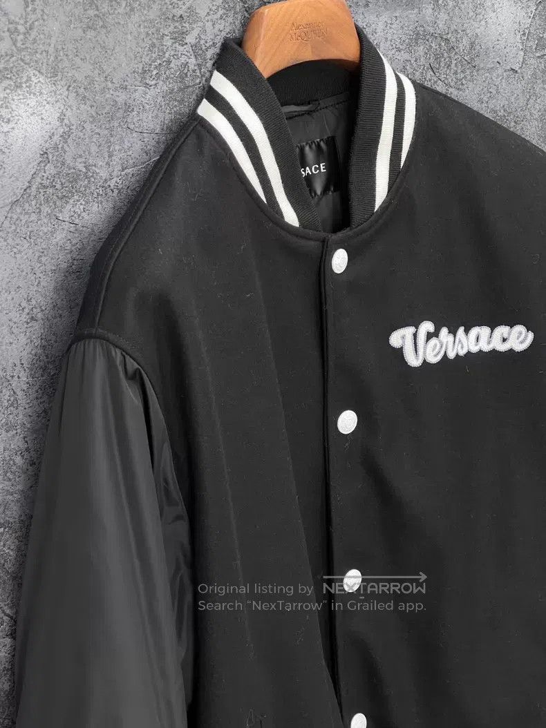 Versace Versace Letter-embroidered baseball collar jacket Size US L / EU 52-54 / 3 - 6 Thumbnail