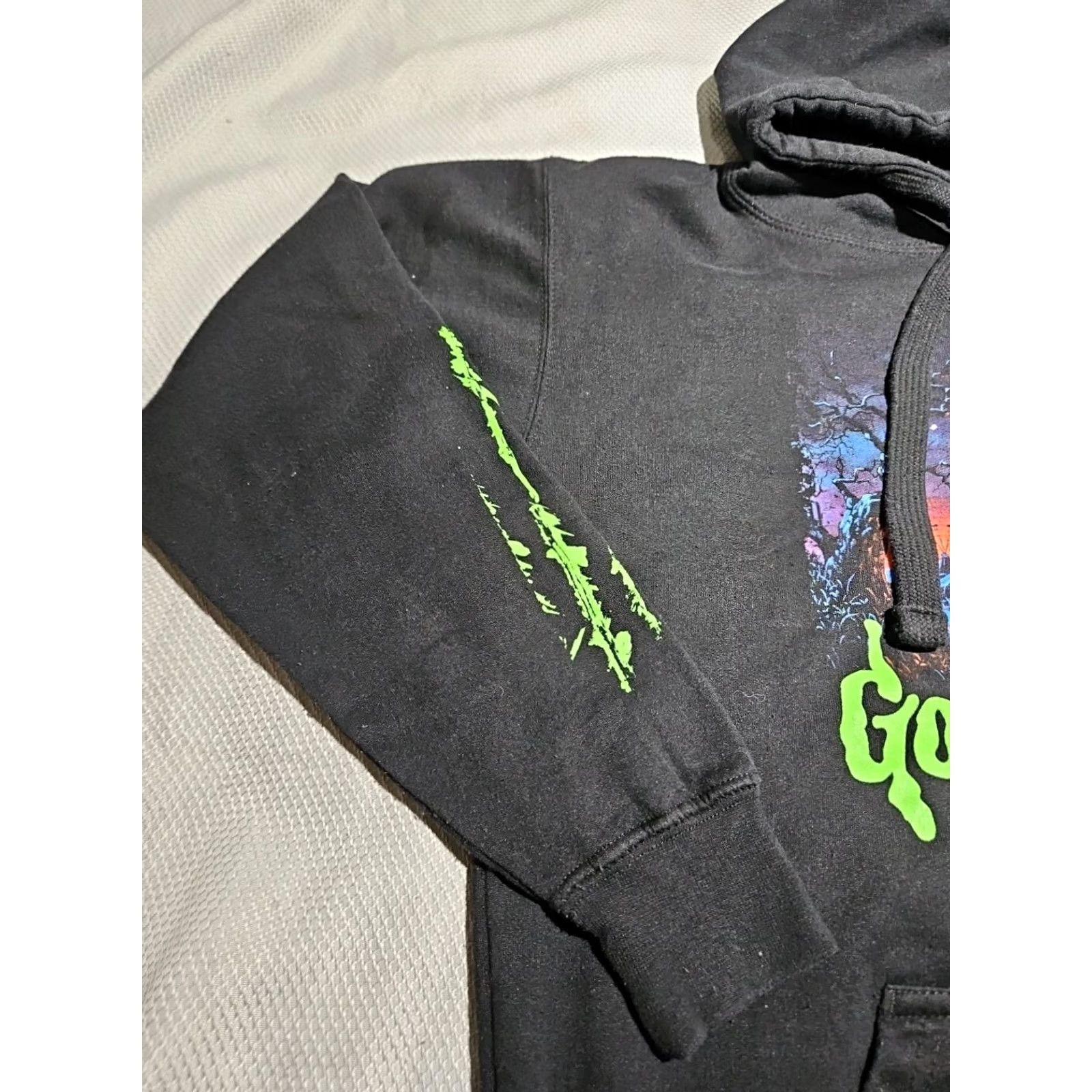Vintage Goosebumps Hoodie Mens Medium Back Pullover Sweater Welcome To Horrorland Graphic Print Hooded Pockets Logo 90s Halloween Horror Mens Size US M / EU 48-50 / 2 - 6 Thumbnail