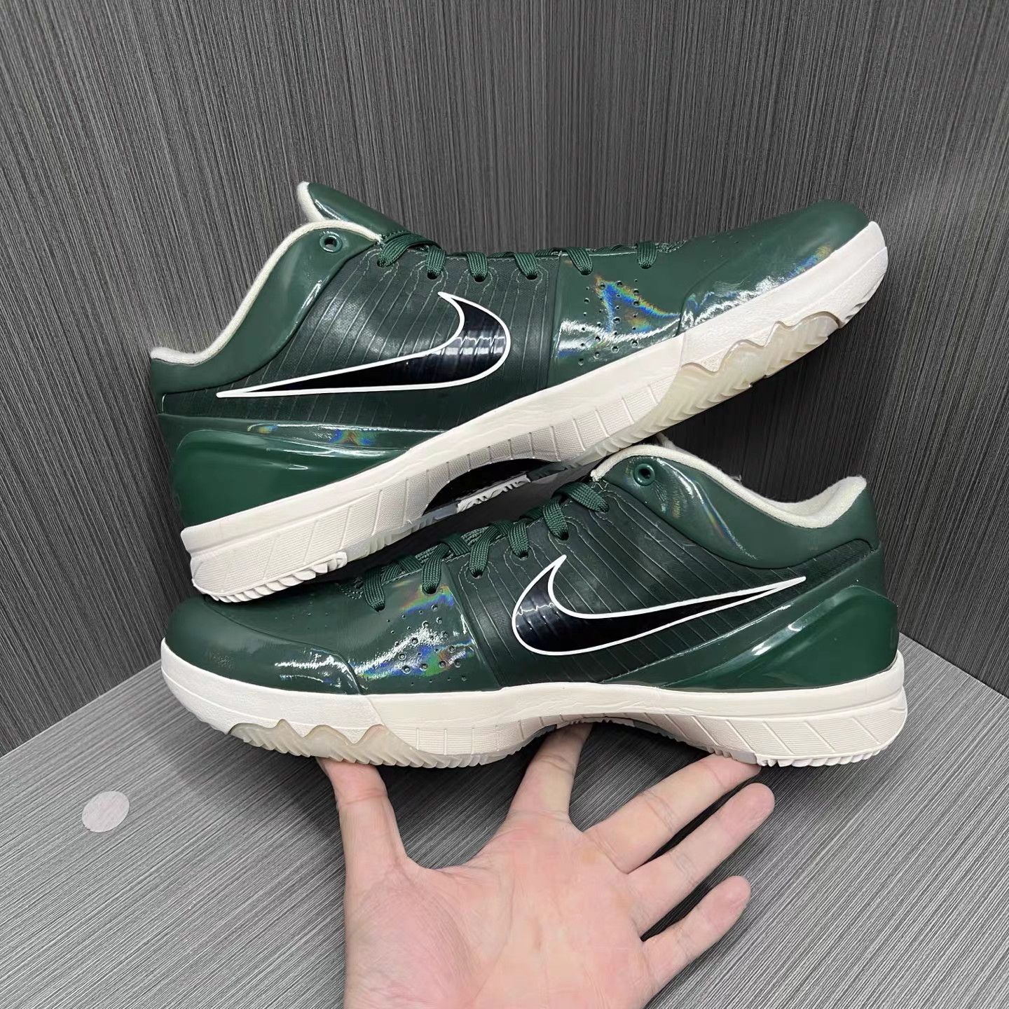 Nike UNDEFEATED x Nike Kobe 4 Protro Bucks K15 Size US 13 / EU 46 - 4 Thumbnail