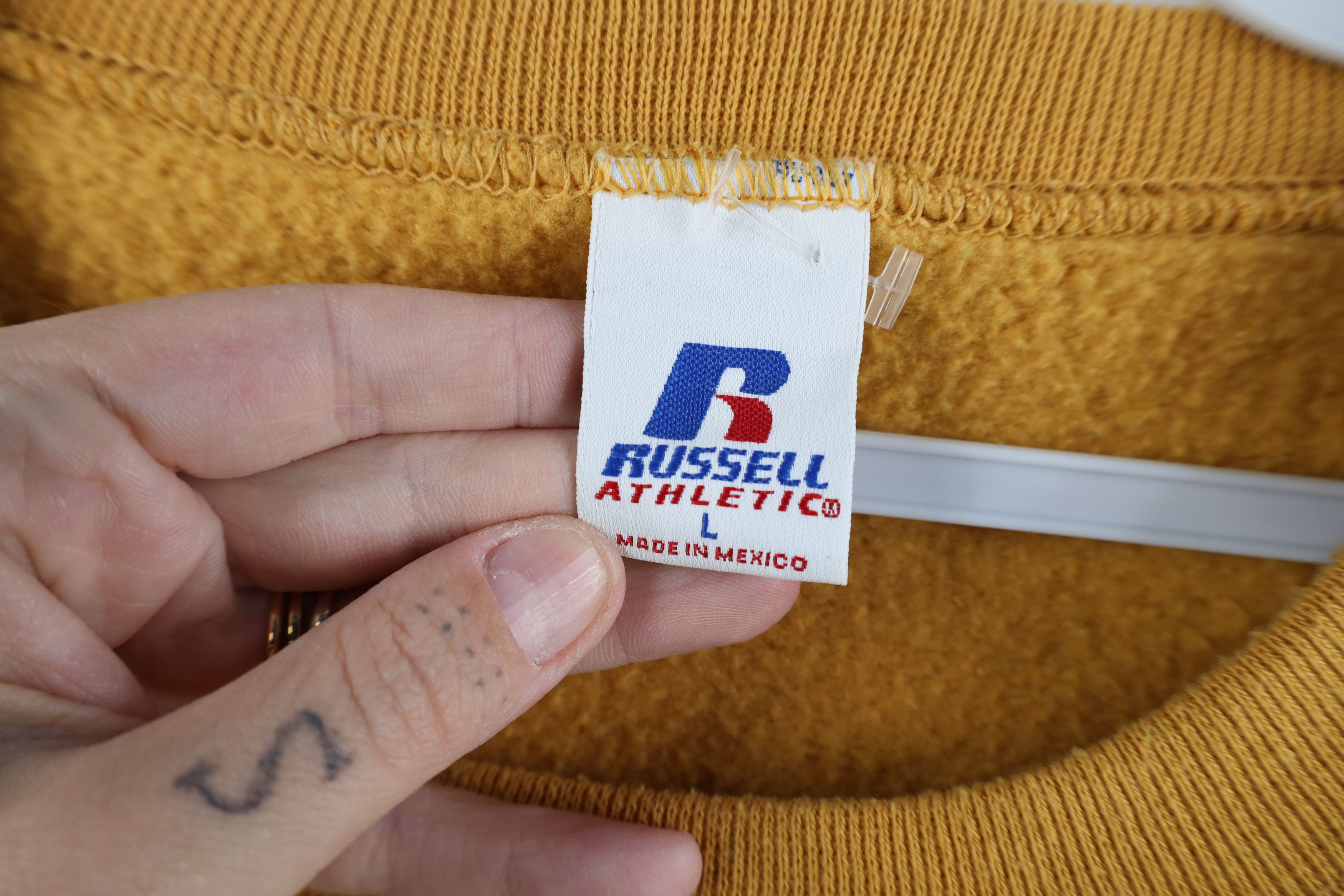 Russell Athletic Vintage 90s Y2K Russell Athletic Crewneck Sweatshirt Yellow Size US L / EU 52-54 / 3 - 5 Thumbnail