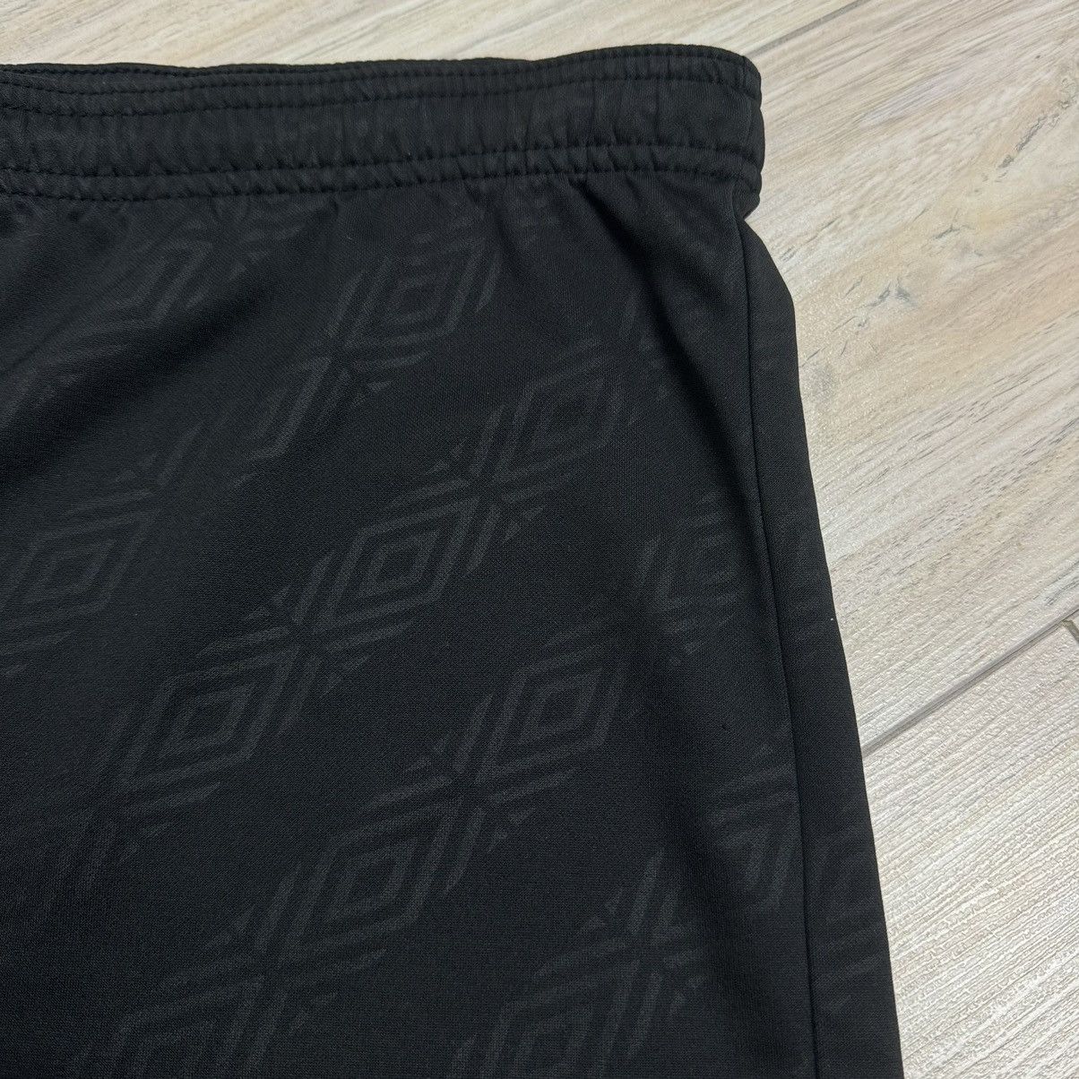 Umbro Vintage Y2K Umbro Monogram Logo Running Shorts Size US 37 - 6 Thumbnail