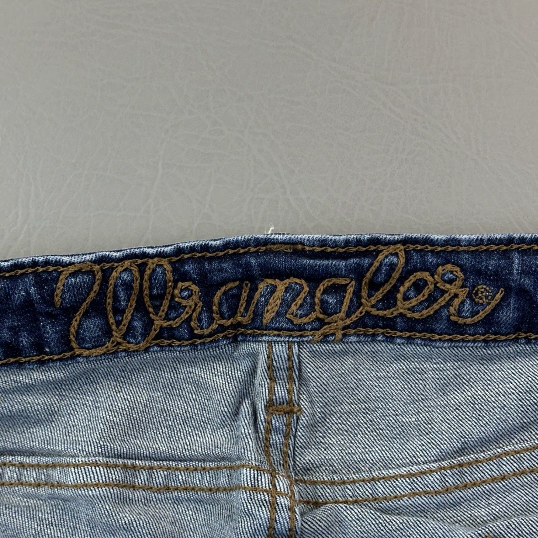 Wrangler Wrangler Jeans Women’s 40x29 Dark Wash High Rise Slim Bootcut Cowgirl Stretch Size 27" / US 4 / IT 40 - 6 Thumbnail