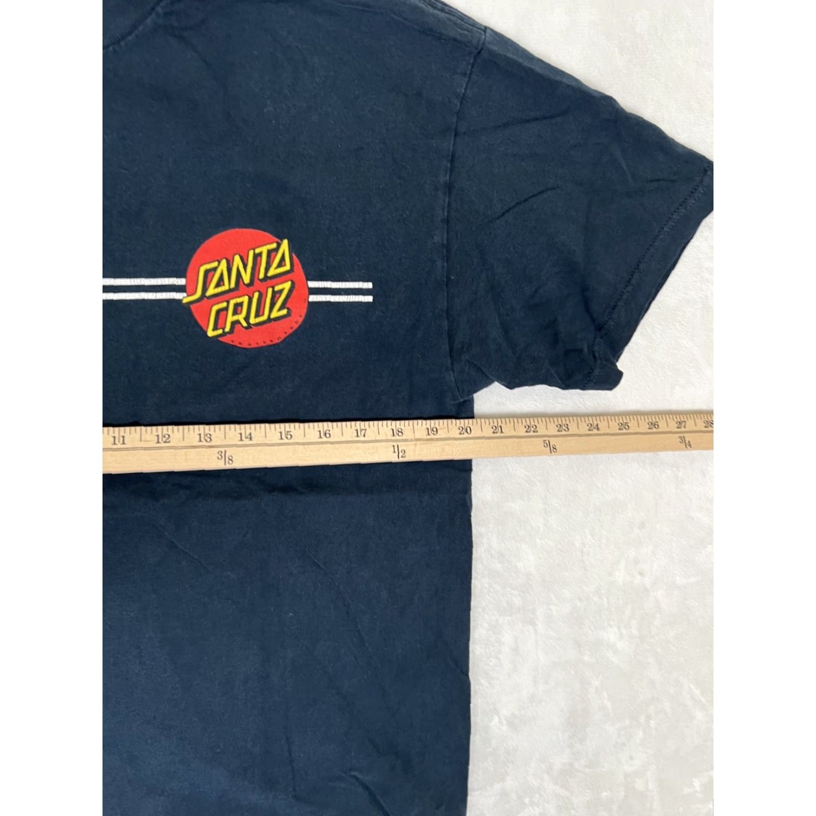 Vintage VINTAGE Santa Cruz T-Shirt Size L Black OG Logo Faded 90s Y2K Skateboard Crew Neck Men Short Sleeve Shirts Size US L / EU 52-54 / 3 - 6 Thumbnail