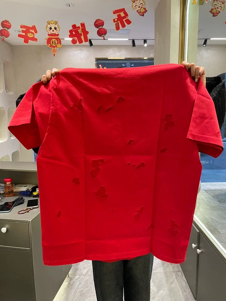 Givenchy Givenchy Dog Year Limited Edition Red Dog Head Ripped Short Size US M / EU 48-50 / 2 - 4 Thumbnail