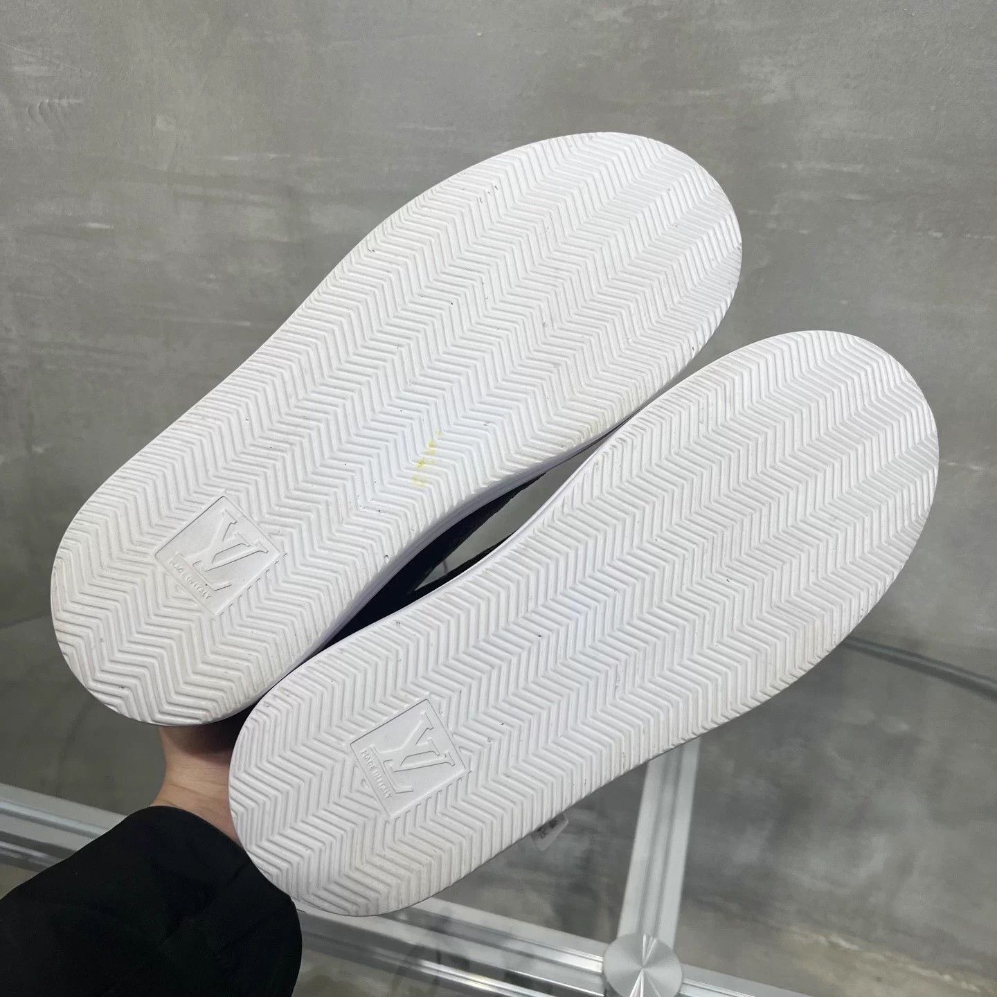 Louis Vuitton LV Beverly Hills embossed skate shoes Black UK7/41 Size US 7.5 / EU 40-41 - 7 Thumbnail