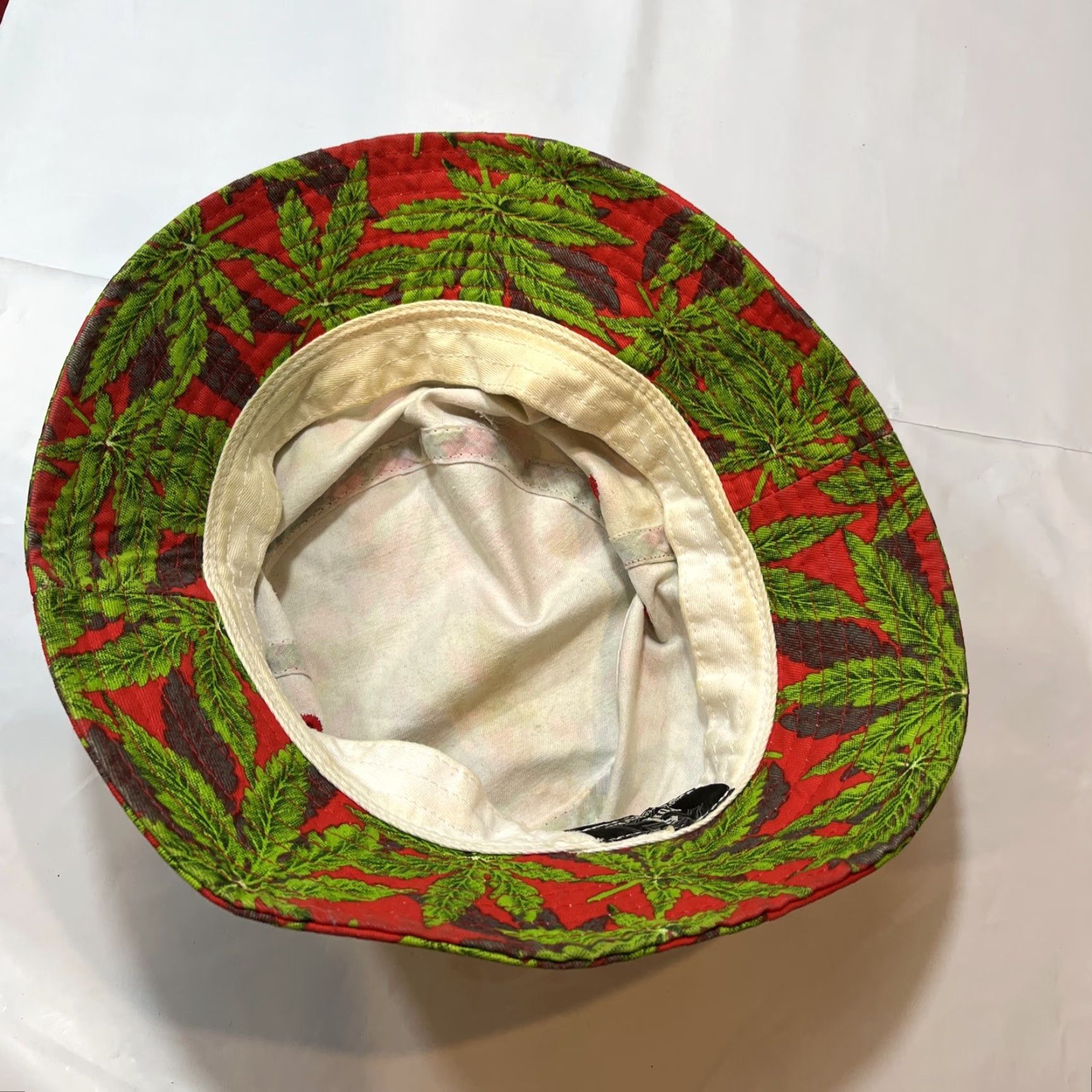 Vintage VINTAGE Top Level BUCKET Hat Unisex Adults One Size Cotton Canvas Marijuana Leaf Red Green Beach Casual 4/20 Size ONE SIZE - 7 Thumbnail