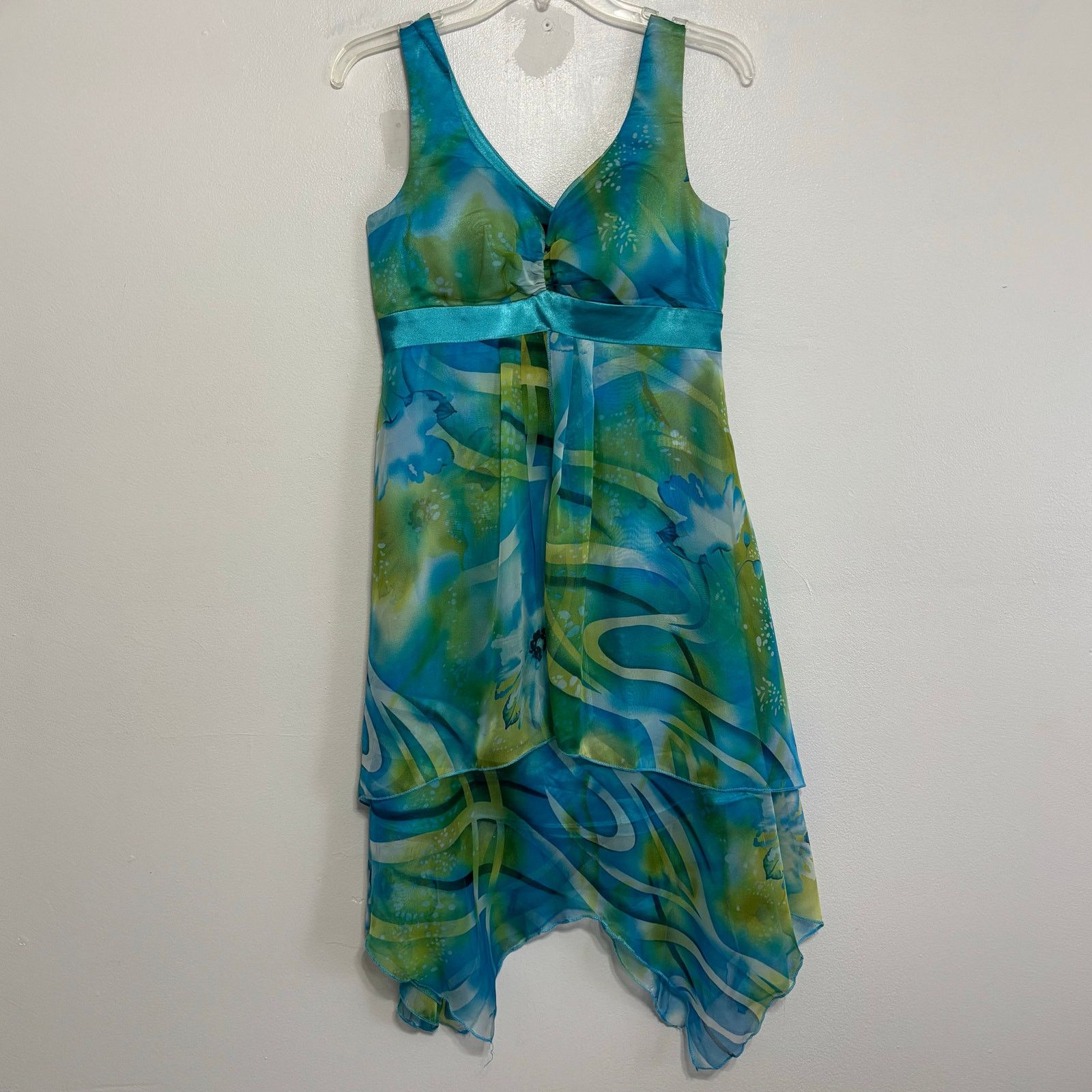 Other Ever-Pretty Watercolor Handkerchief Hem Dress Size 6 Size M / US 6-8 / IT 42-44 - 1 Thumbnail