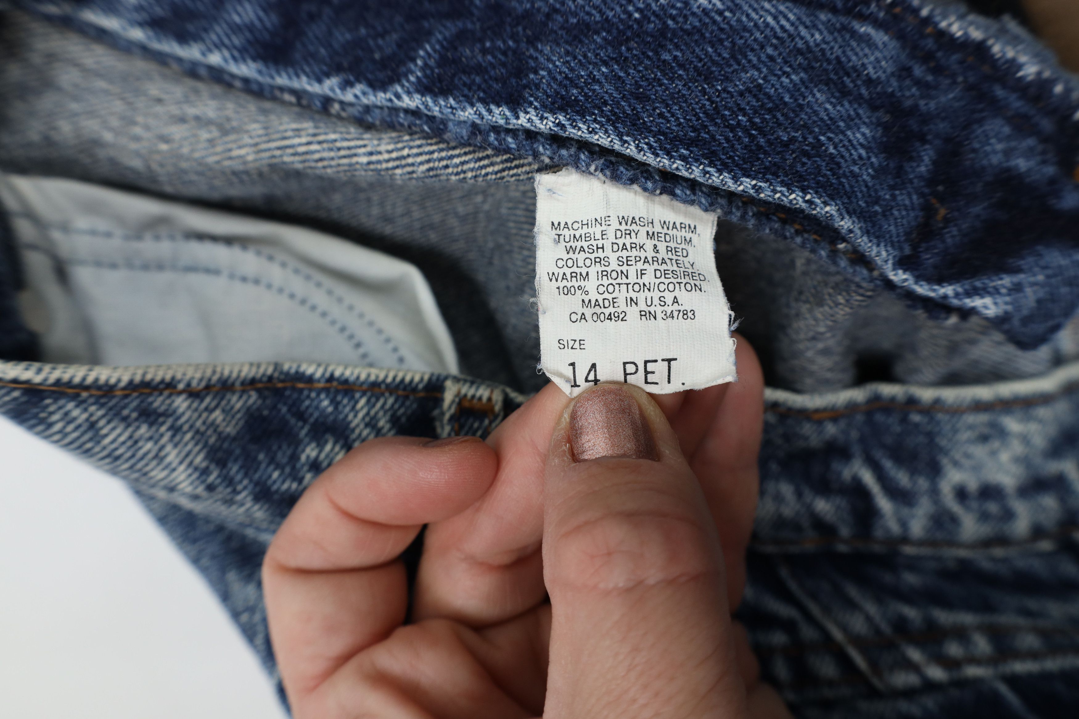 Lee Vintage 90s Lee Acid Wash Relaxed Tapered Leg Jeans USA Size 36" / US 14 / IT 50 - 9 Thumbnail