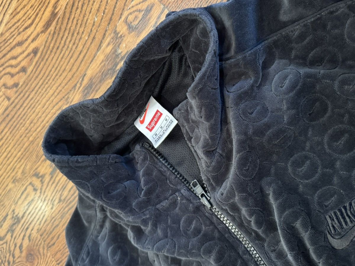 Nike × Supreme Supreme Nike velour track jacket Size US M / EU 48-50 / 2 - 2 Thumbnail