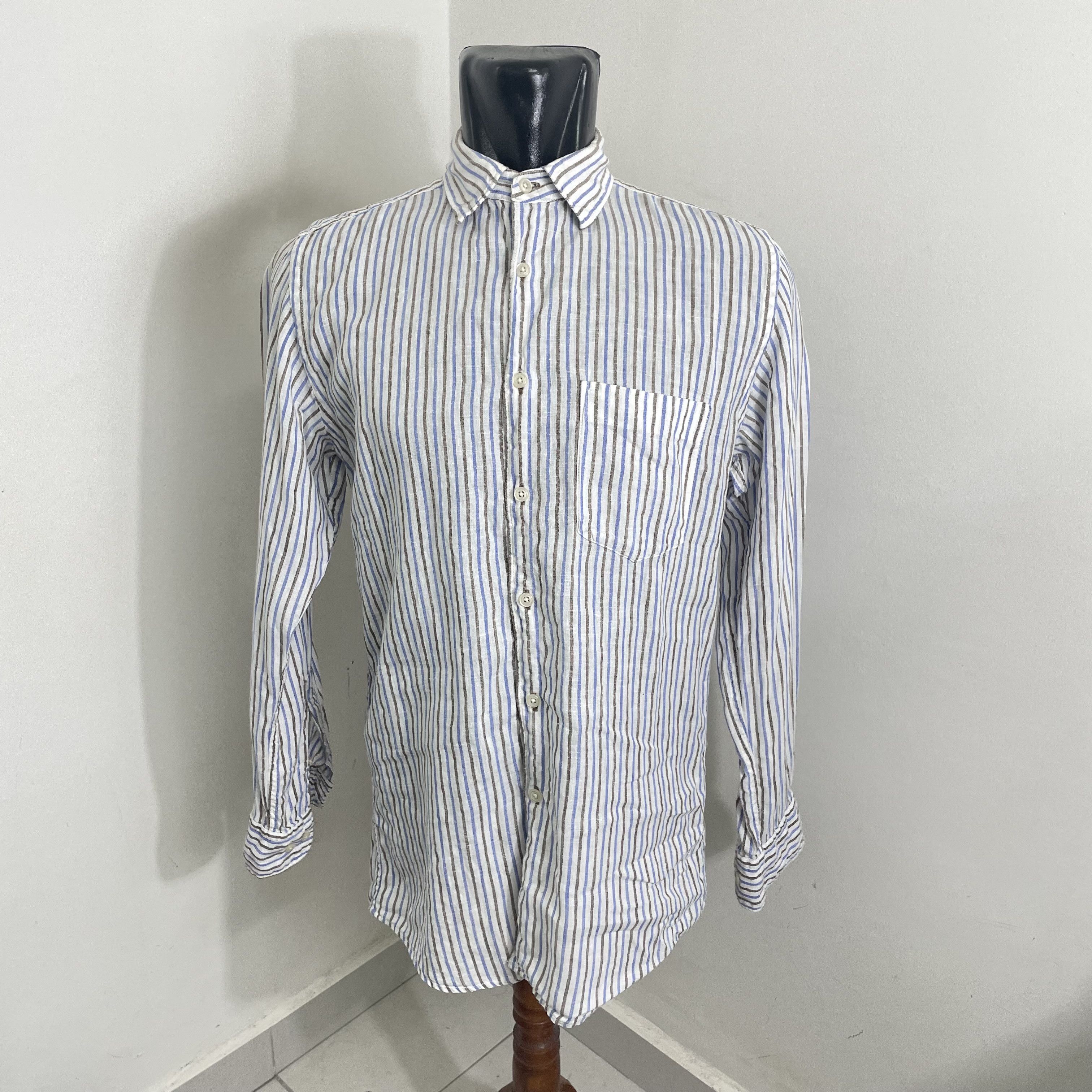 Uniqlo ⭐️SALE⭐️ [M] UNIQLO LINEN SHIRT Size US M / EU 48-50 / 2 - 1 Thumbnail