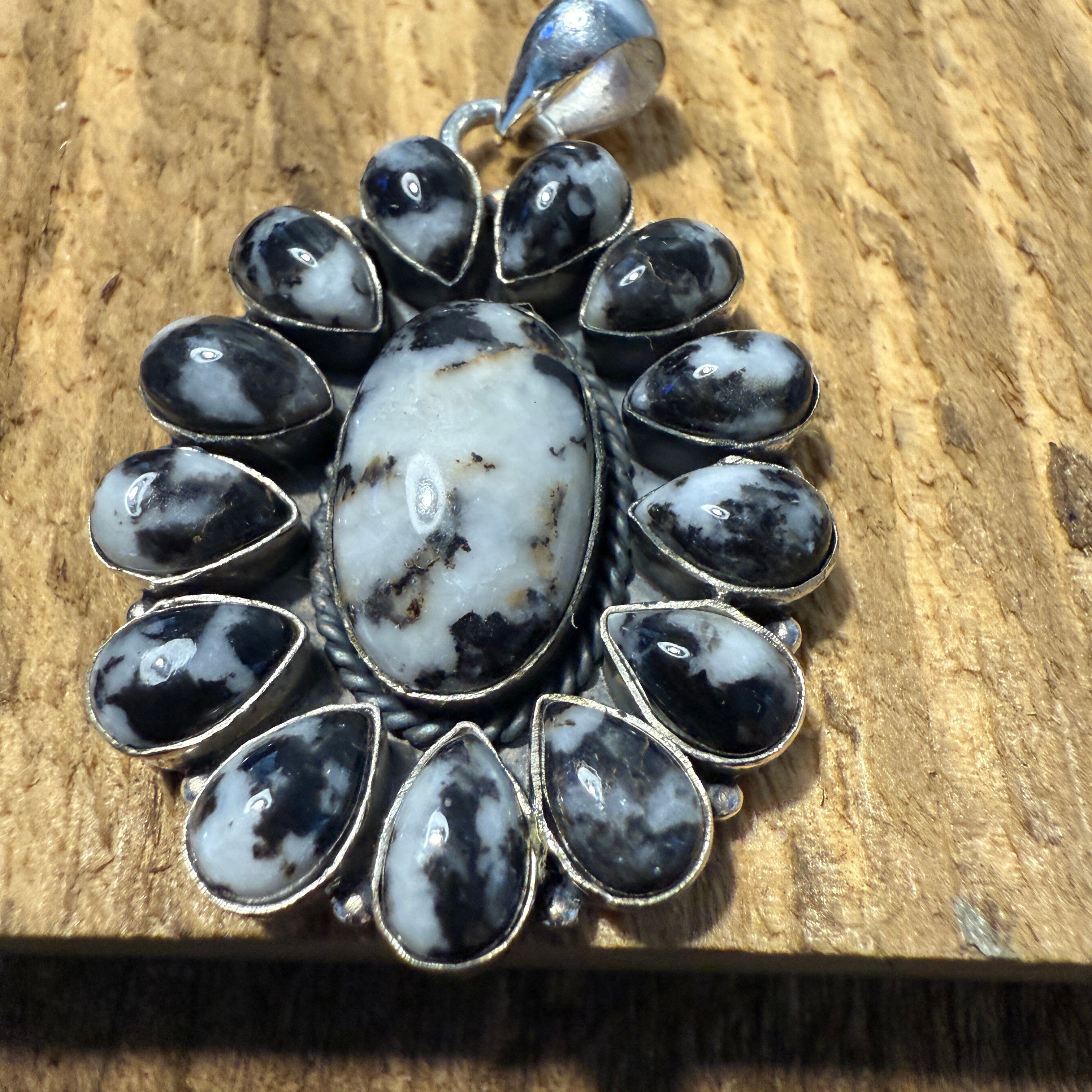 Other White Buffalo Dahlia Turquoise Gemstone Navajo Pendant Size ONE SIZE - 3 Thumbnail