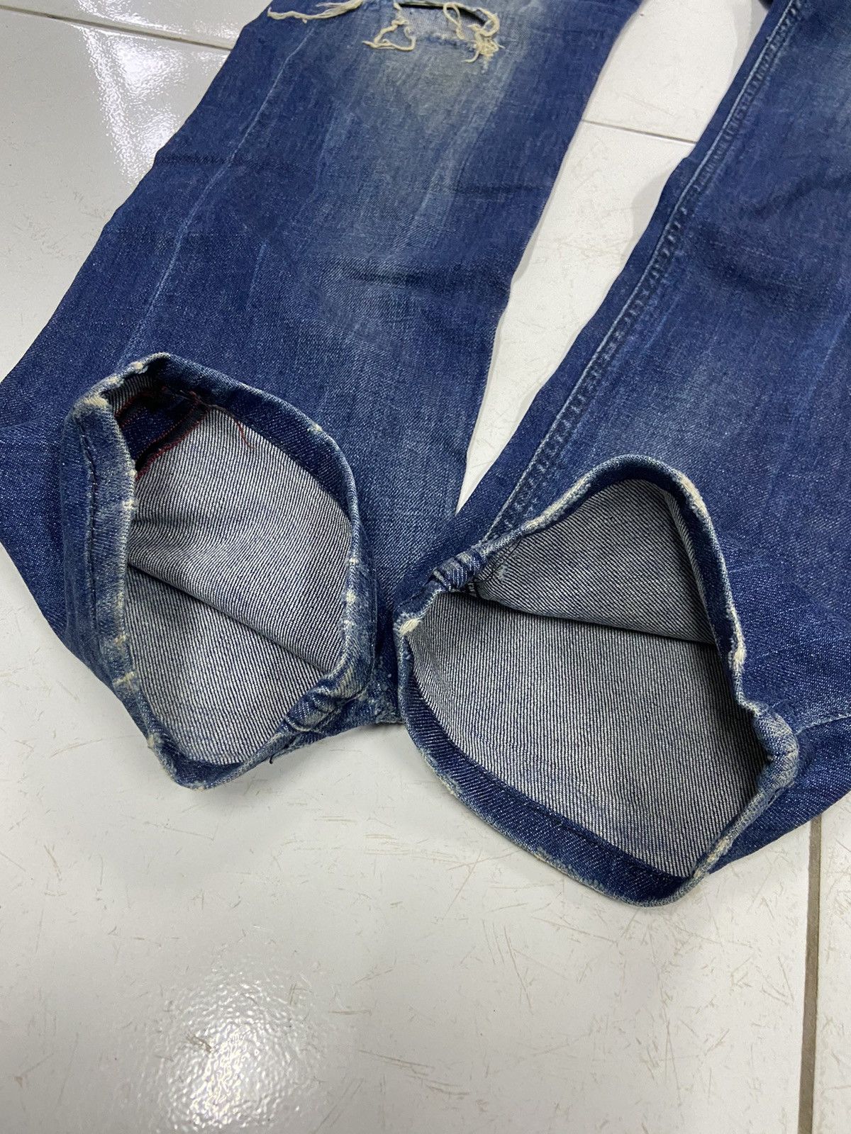 Diesel DIESEL INDUSTRY BELTHER REGULAR DISTRESSED SLIM JEANS Size US 30 / EU 46 - 3 Thumbnail