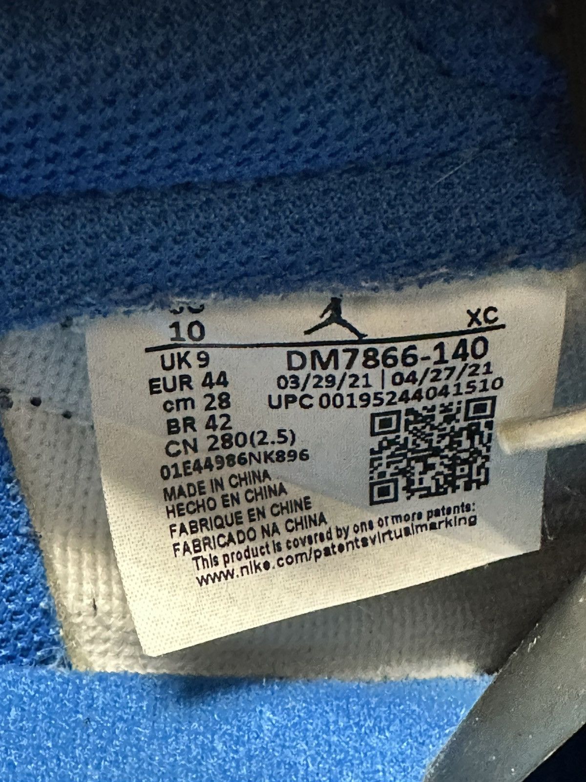 Nike × Travis Scott Travis scott low fragments Size US 10 / EU 43 - 7 Thumbnail