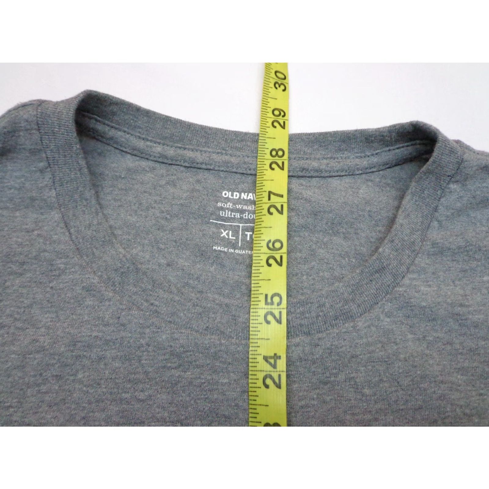 Old Navy Old Navy T-Shirt Gray Graphic Print Crew Neck Short Sleeve XL Unisex Adults Regular Relaxed Fit All Seasons Preshrunk Easy Care 9 To 5 Size US XL / EU 56 / 4 - 6 Thumbnail