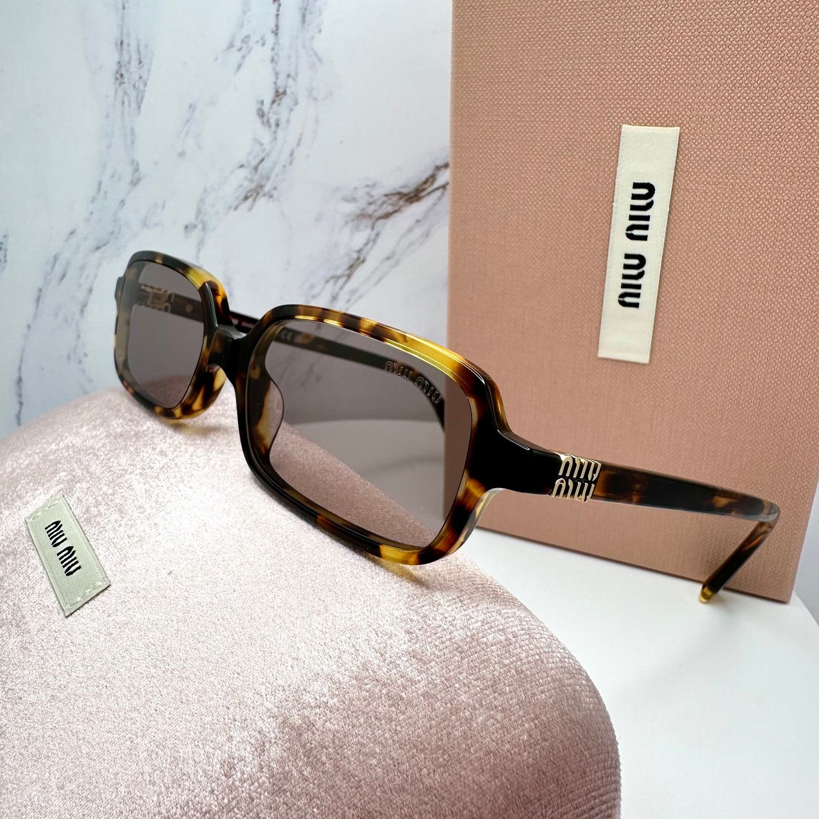 Miu Miu New MIU MIU Sunglasses Brown Tortoise Rectangular Gold Logo Size ONE SIZE - 16 Thumbnail
