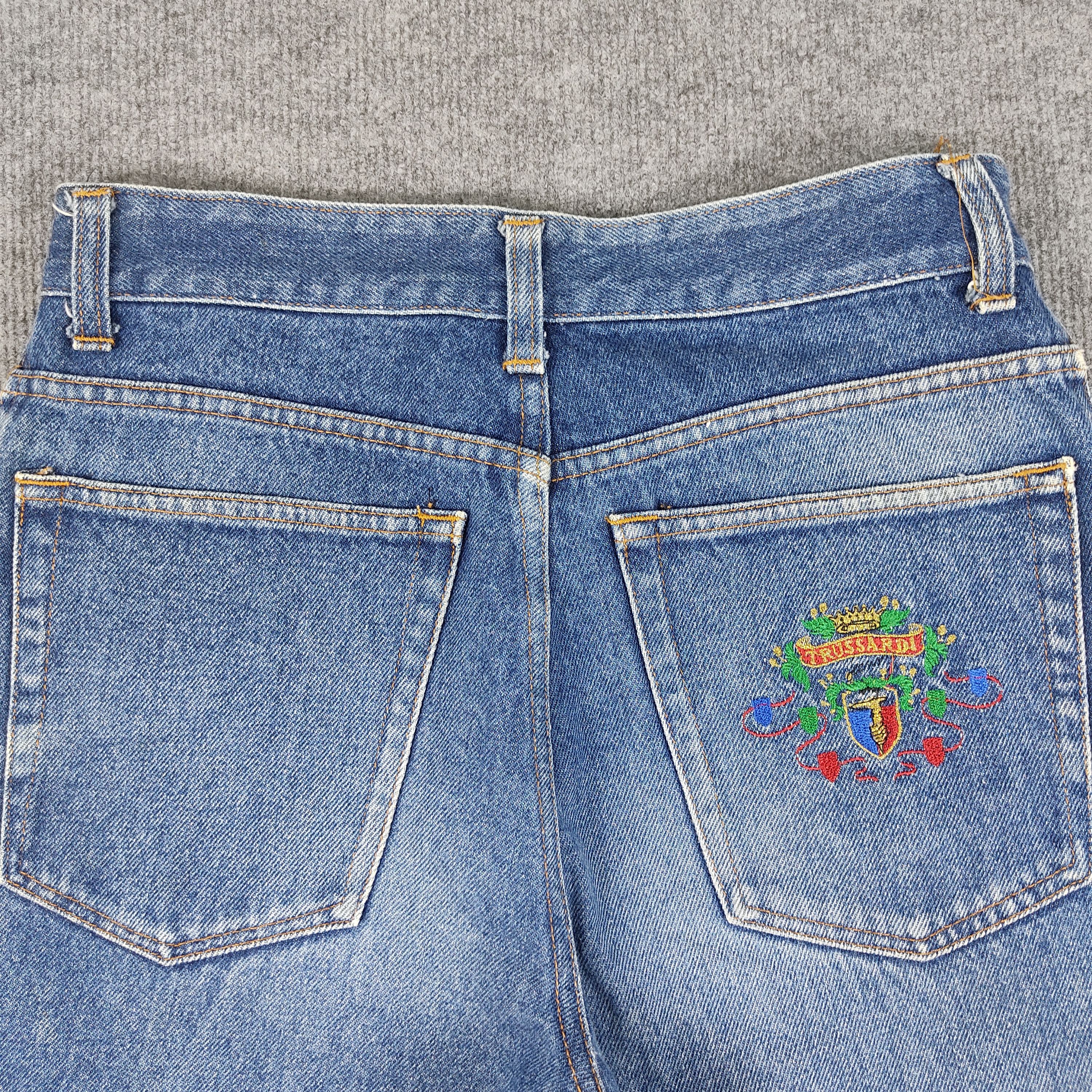 Trussardi × Vintage Vintage Trussardi Jeans Blue Wash L637 Size US 29 - 7 Thumbnail